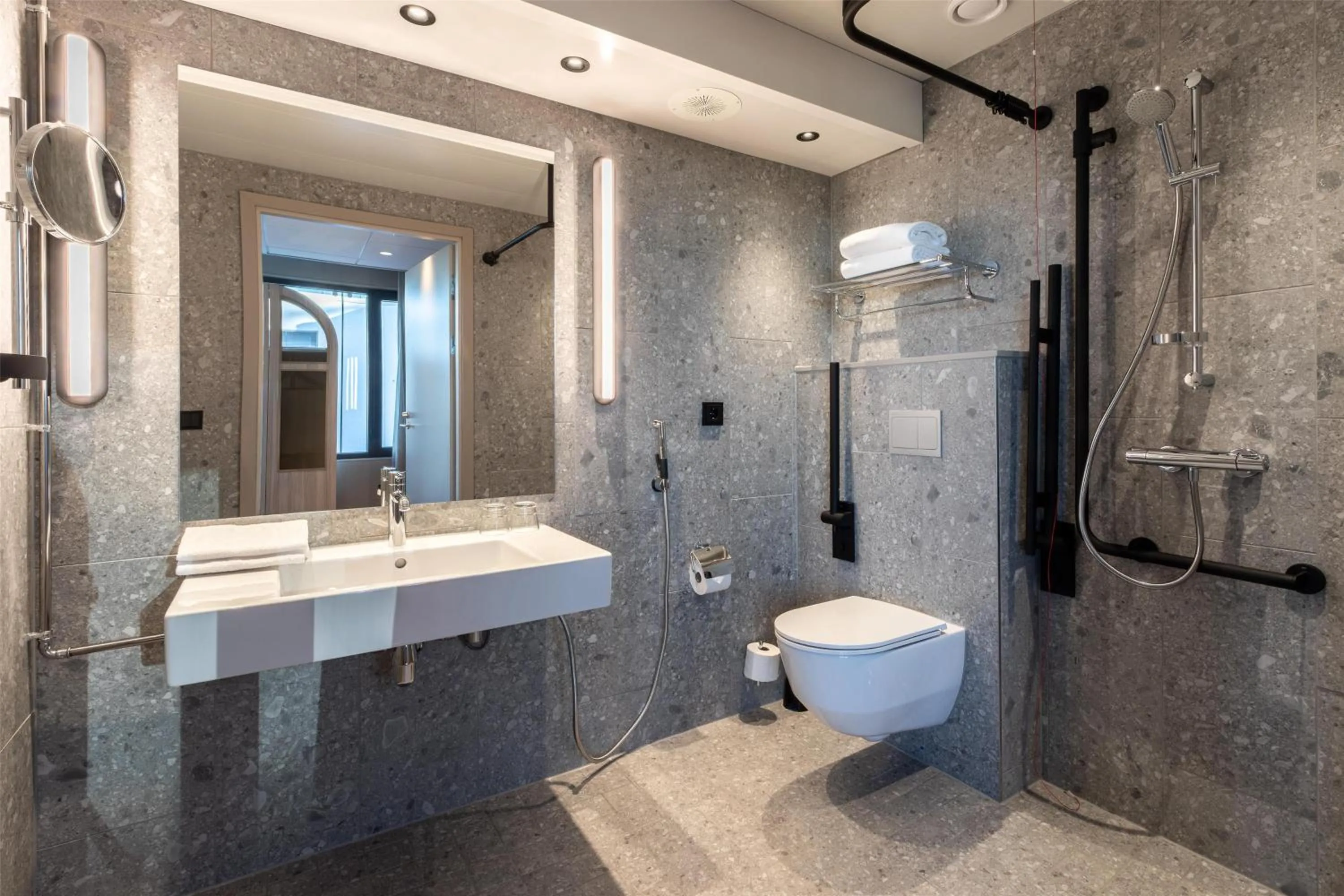 Bathroom in Scandic Helsinki Station