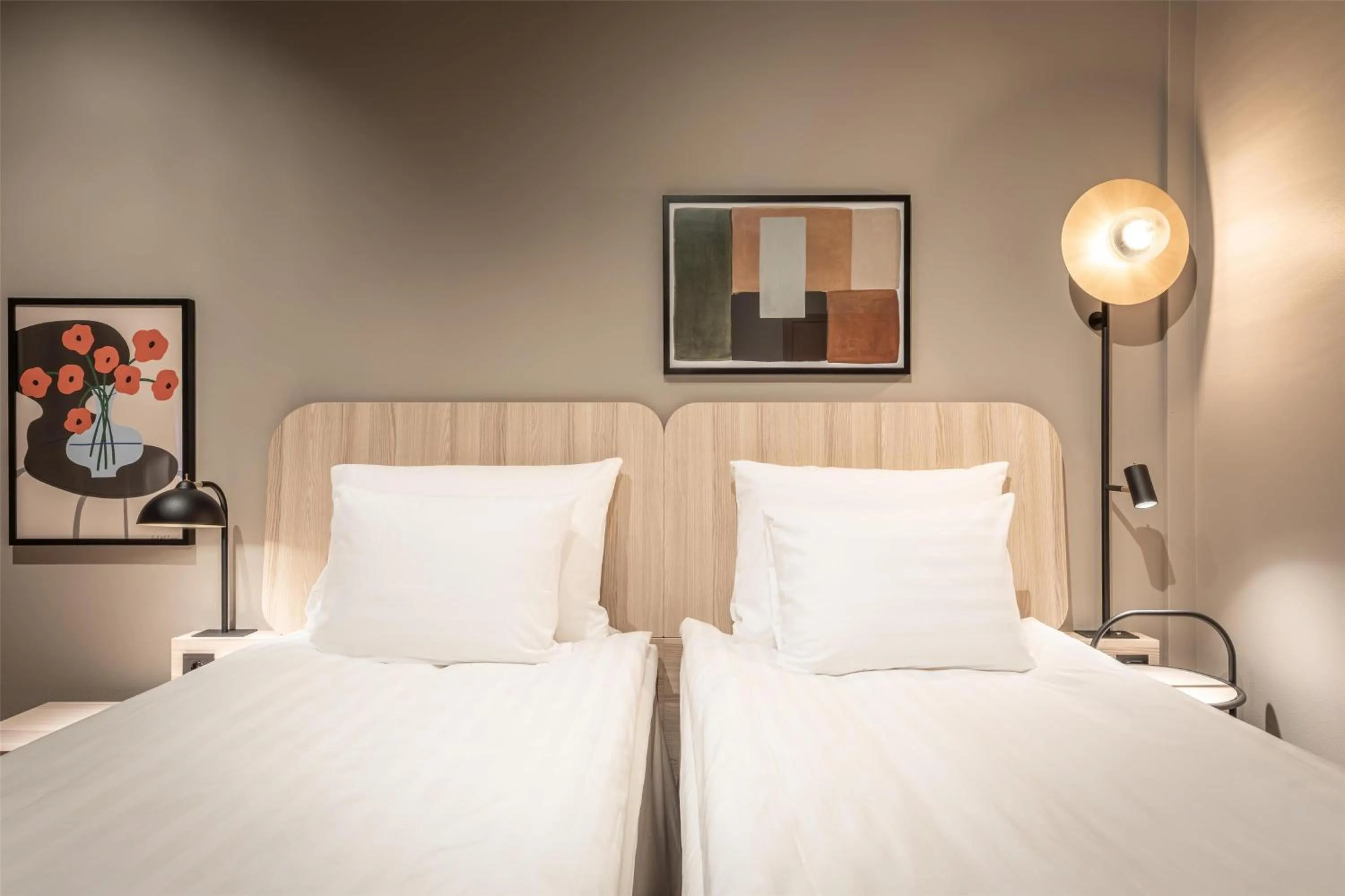 Bedroom, Bed in Scandic Helsinki Station