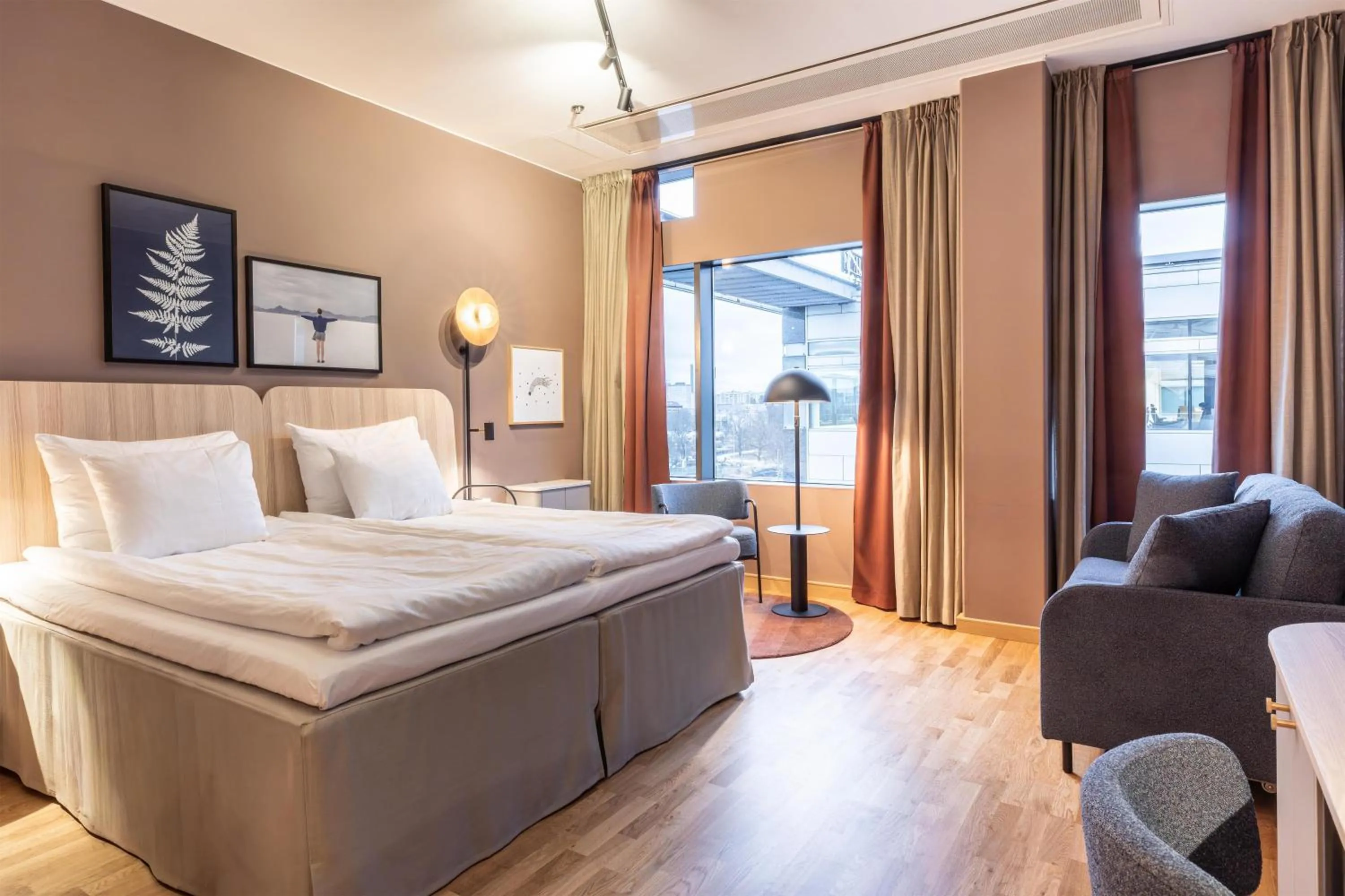 Bedroom, Bed in Scandic Helsinki Station