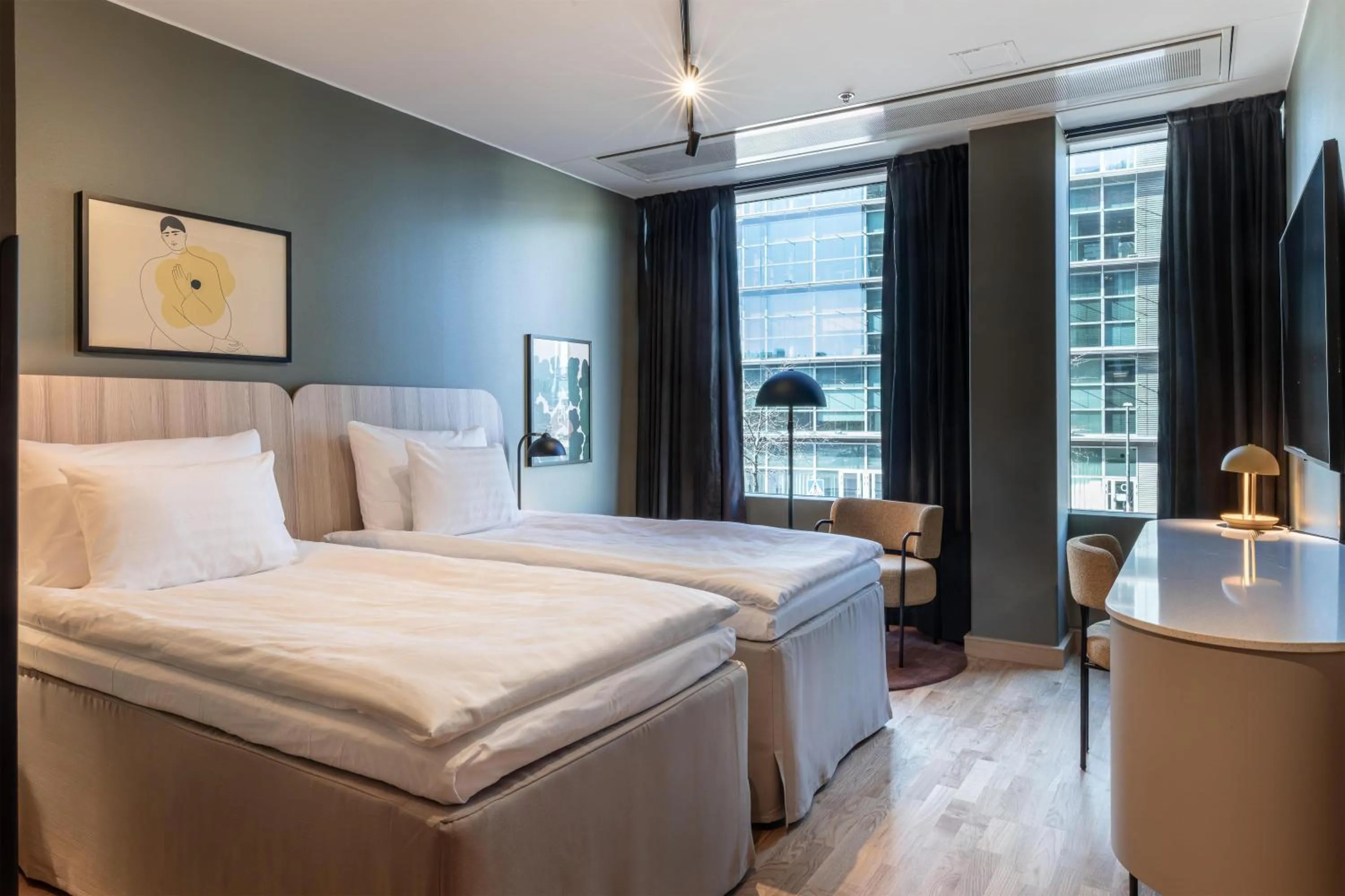 Bedroom, Bed in Scandic Helsinki Station