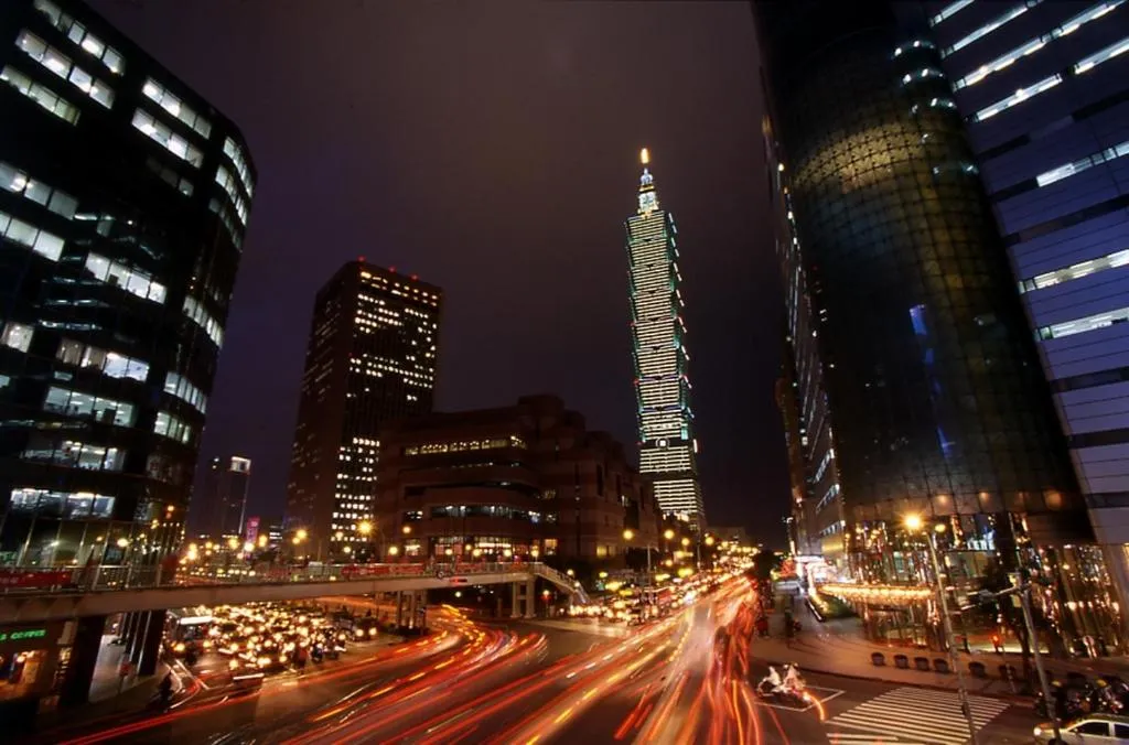 Nearby landmark in Shangri-La Far Eastern, Taipei