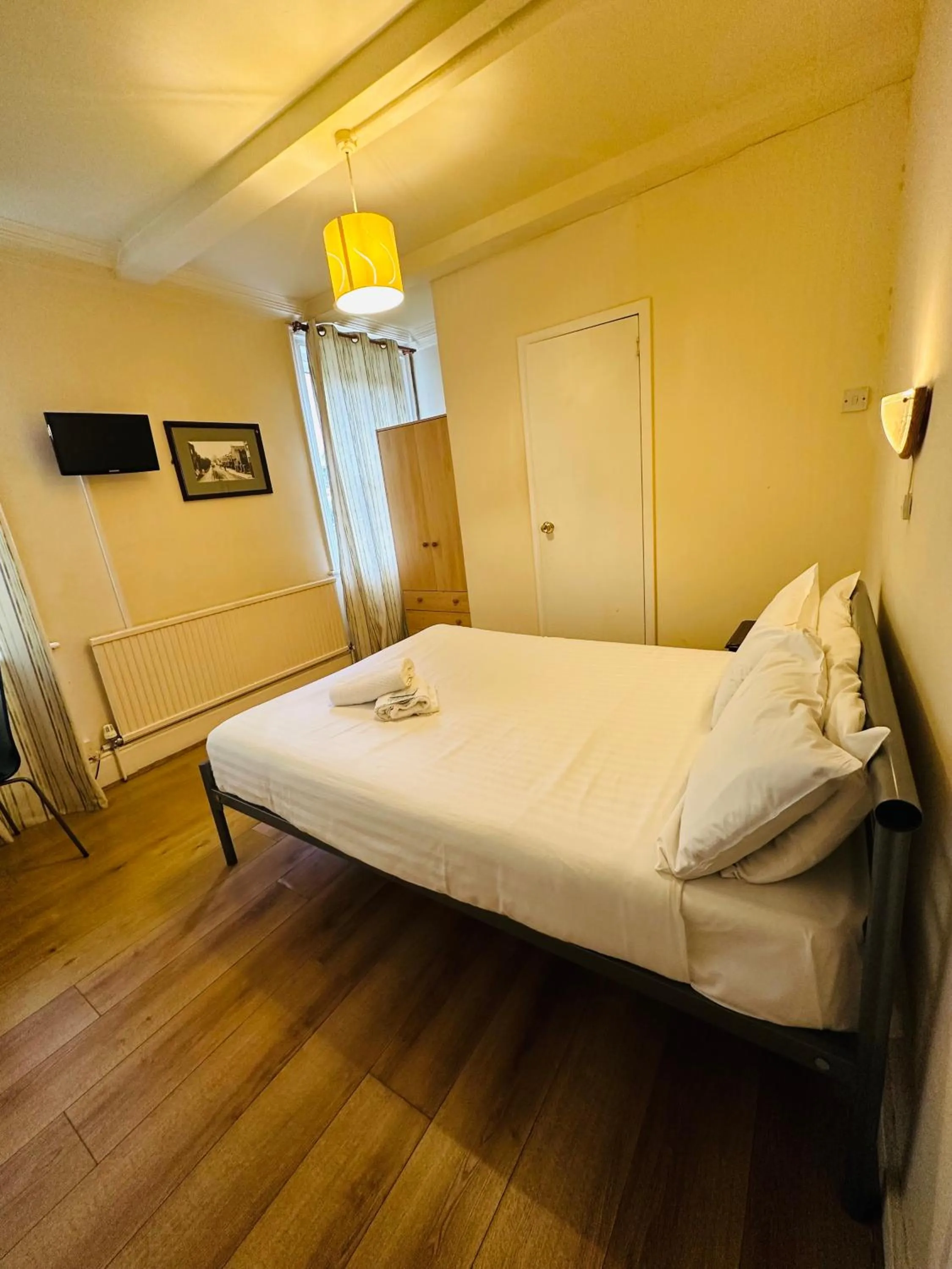 Bedroom, Bed in Thanet Hotel Annex