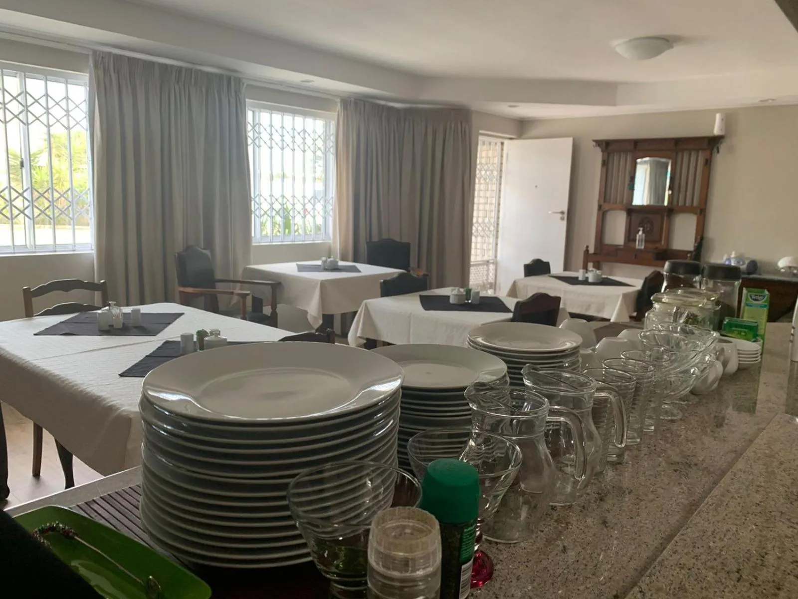 Breakfast in Melkbosstrand Bed and Breakfast