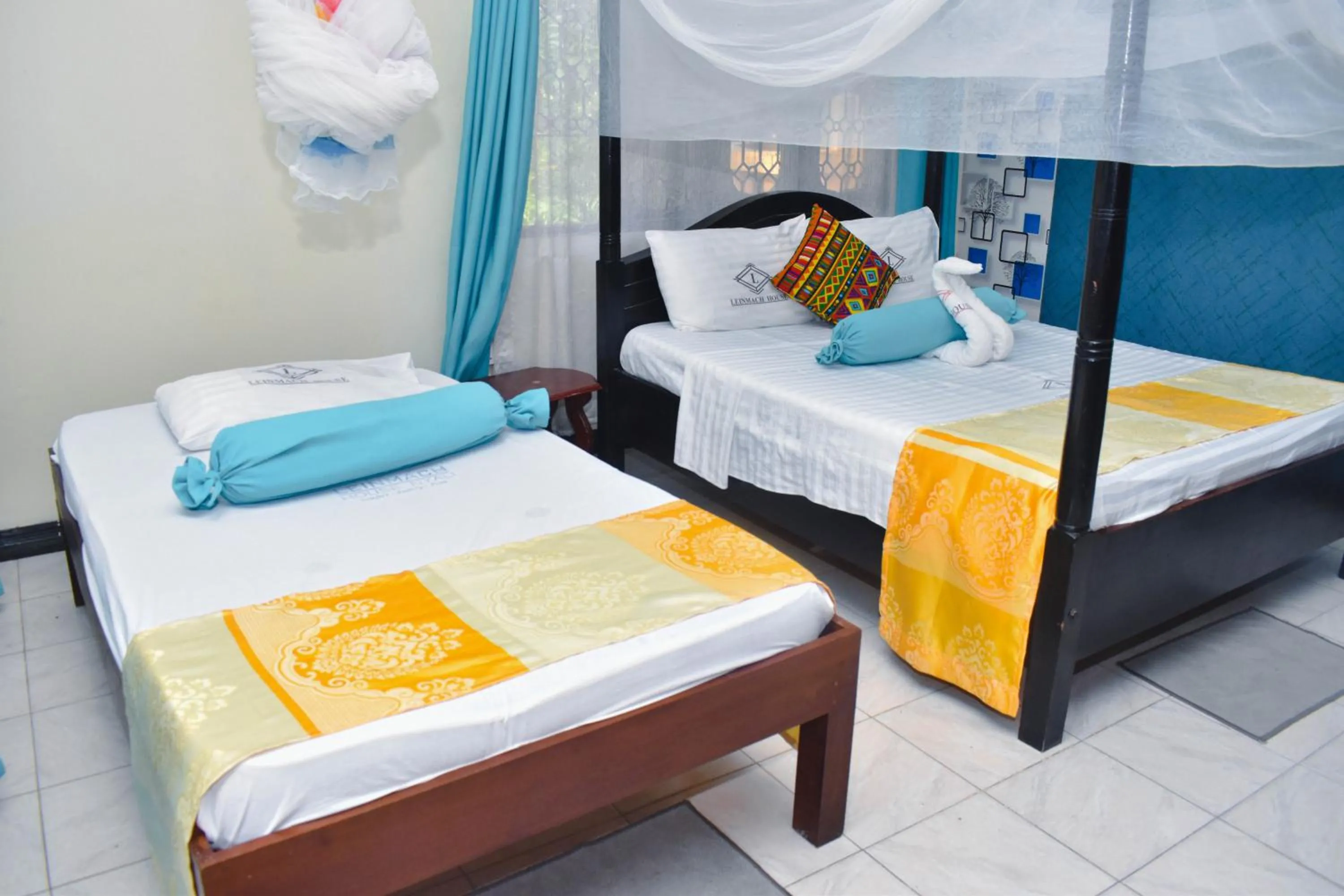Bedroom, Bed in Swahili Social House