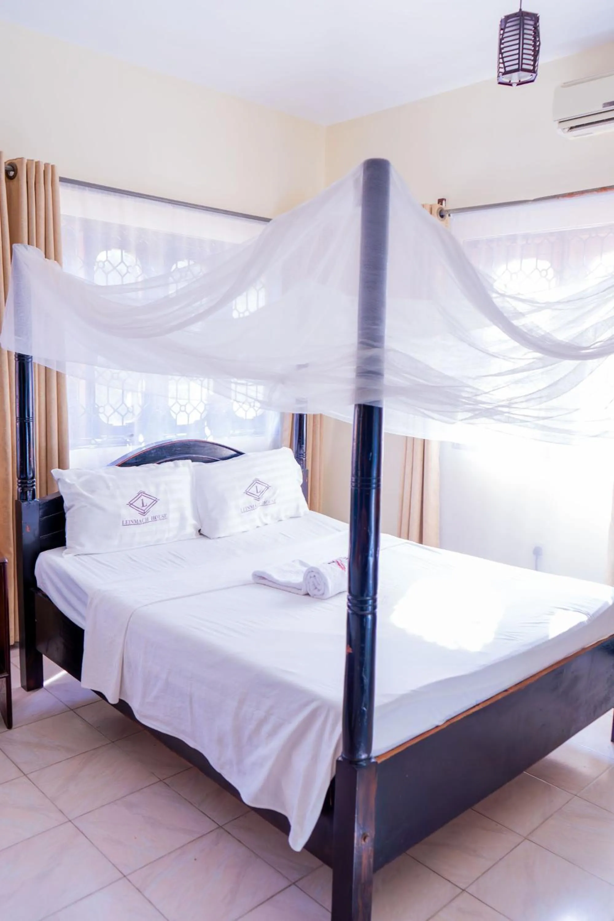 Bed in Swahili Social House