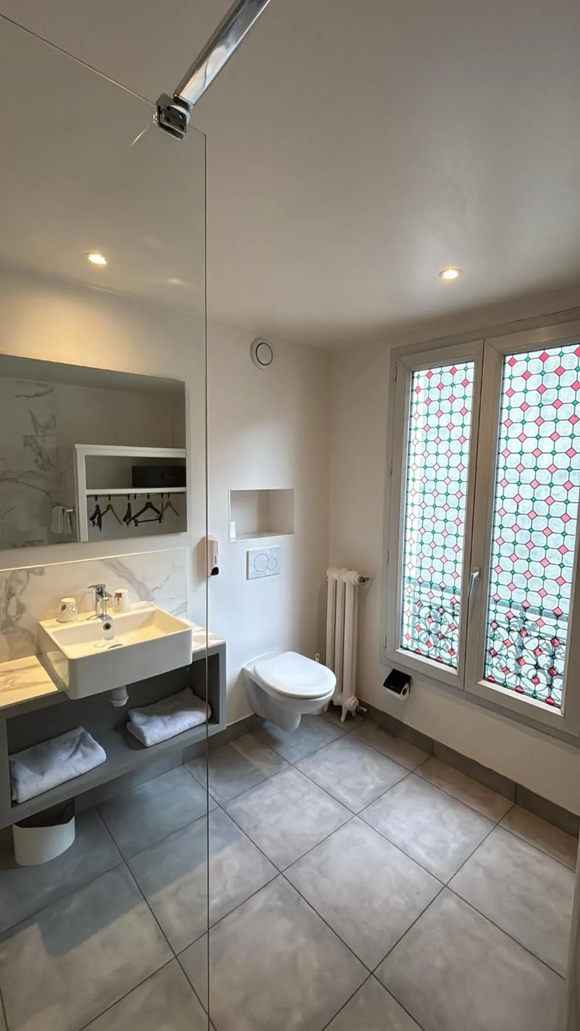 Bathroom in Hotel Richmond Gare du Nord