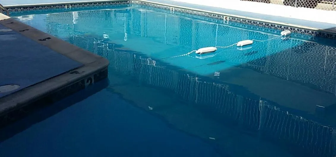 Property building in Tide Winds Motel