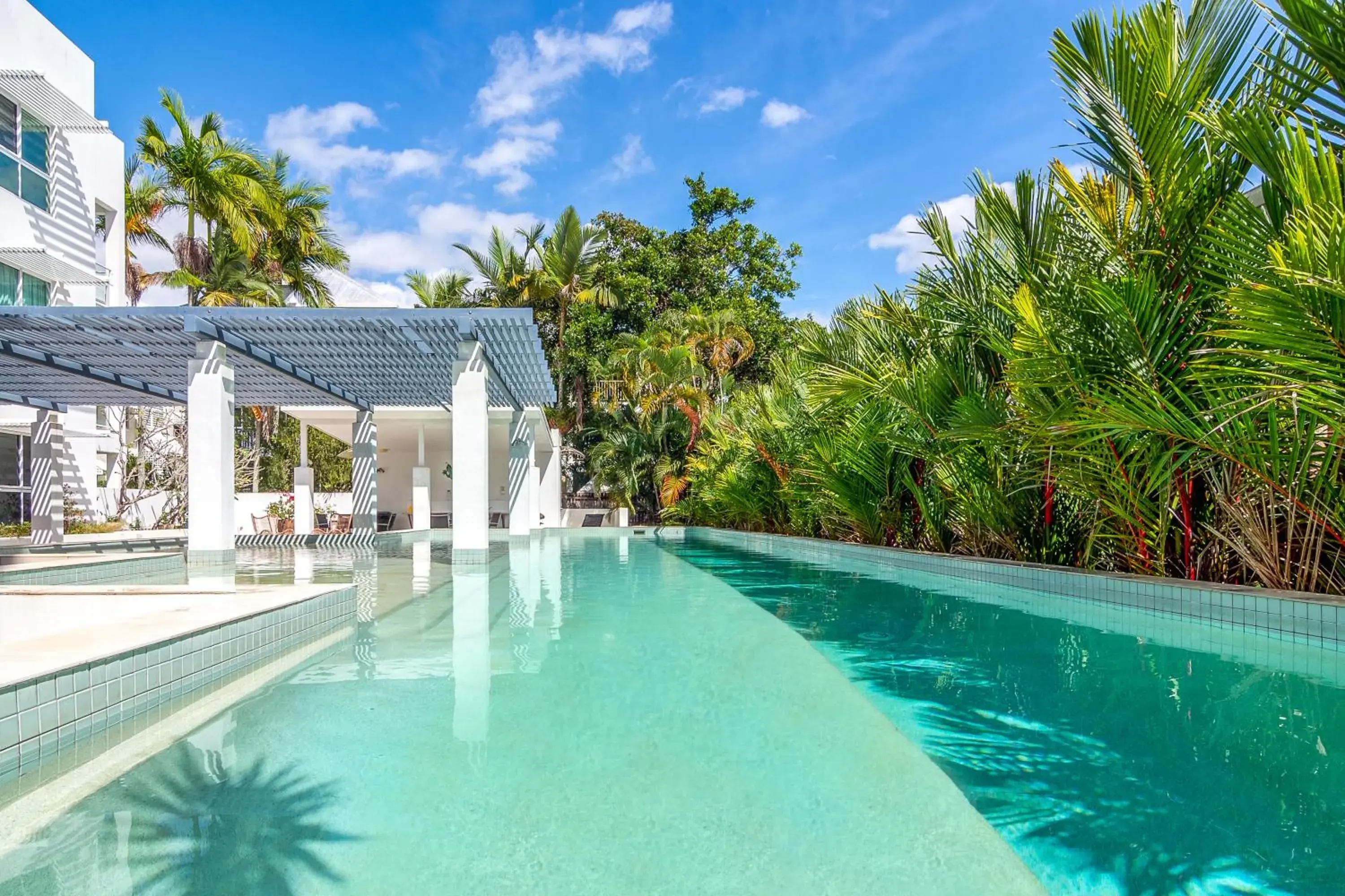 Swimming pool in 201 Lake Street Swimming pool in 201 Lake Street