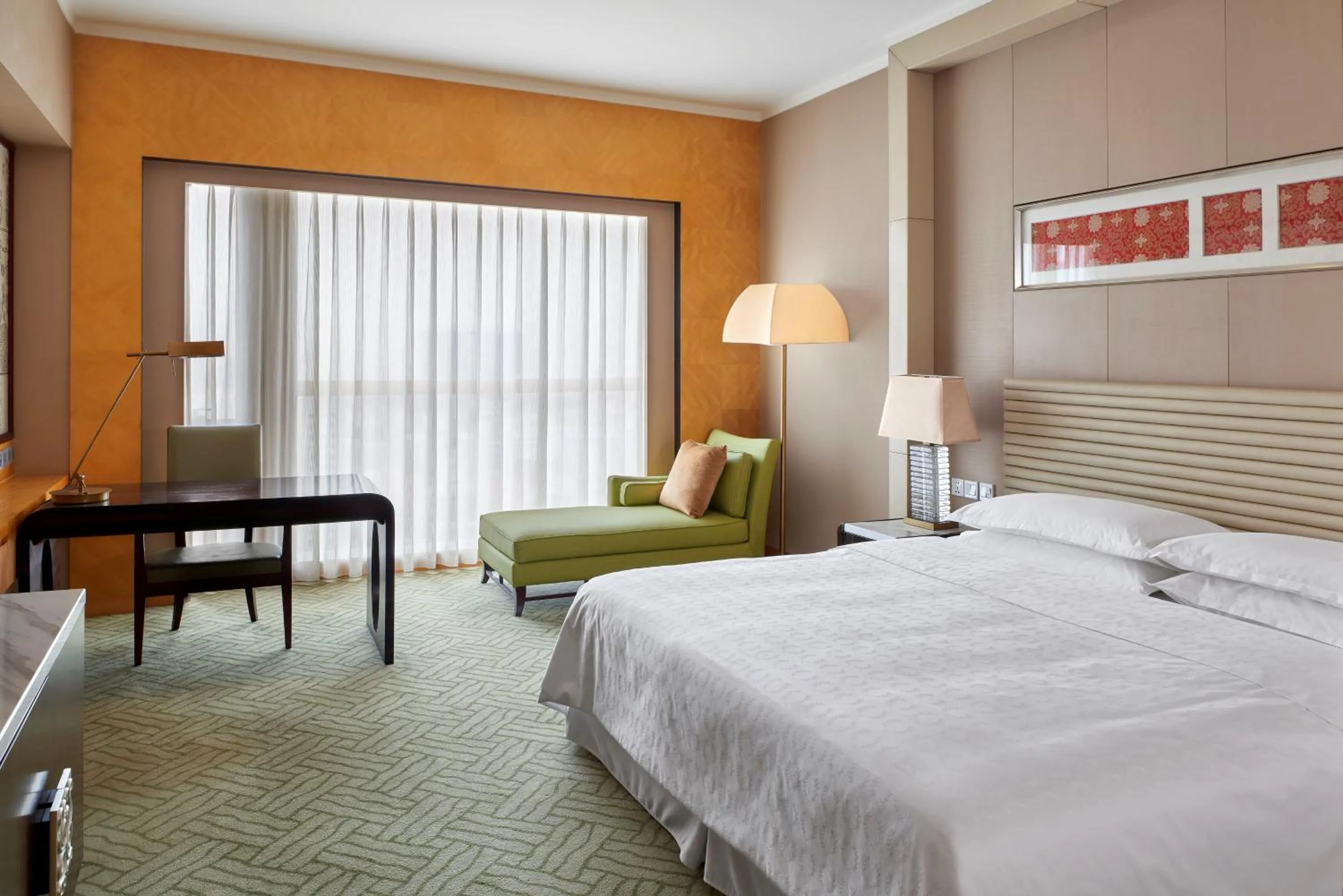 Bed in Sheraton Hohhot Hotel