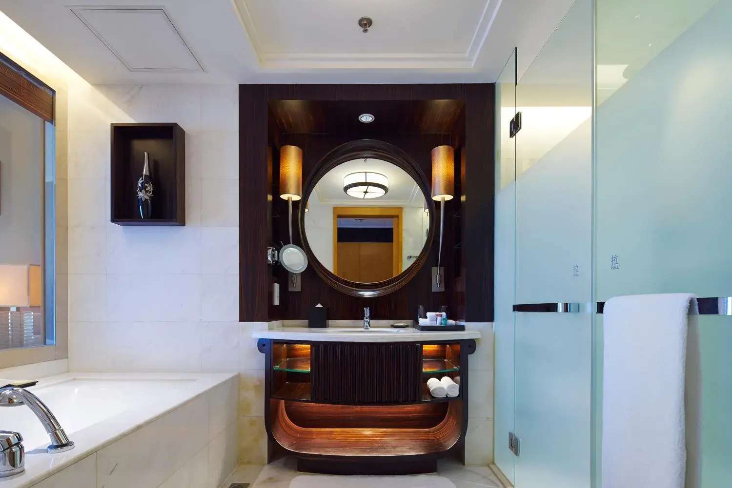 Premier Twin Room, Guest room, 2 Twin/Single Bed(s) in Sheraton Hohhot Hotel Premier Twin Room, Guest room, 2 Twin/Single Bed(s) in Sheraton Hohhot Hotel