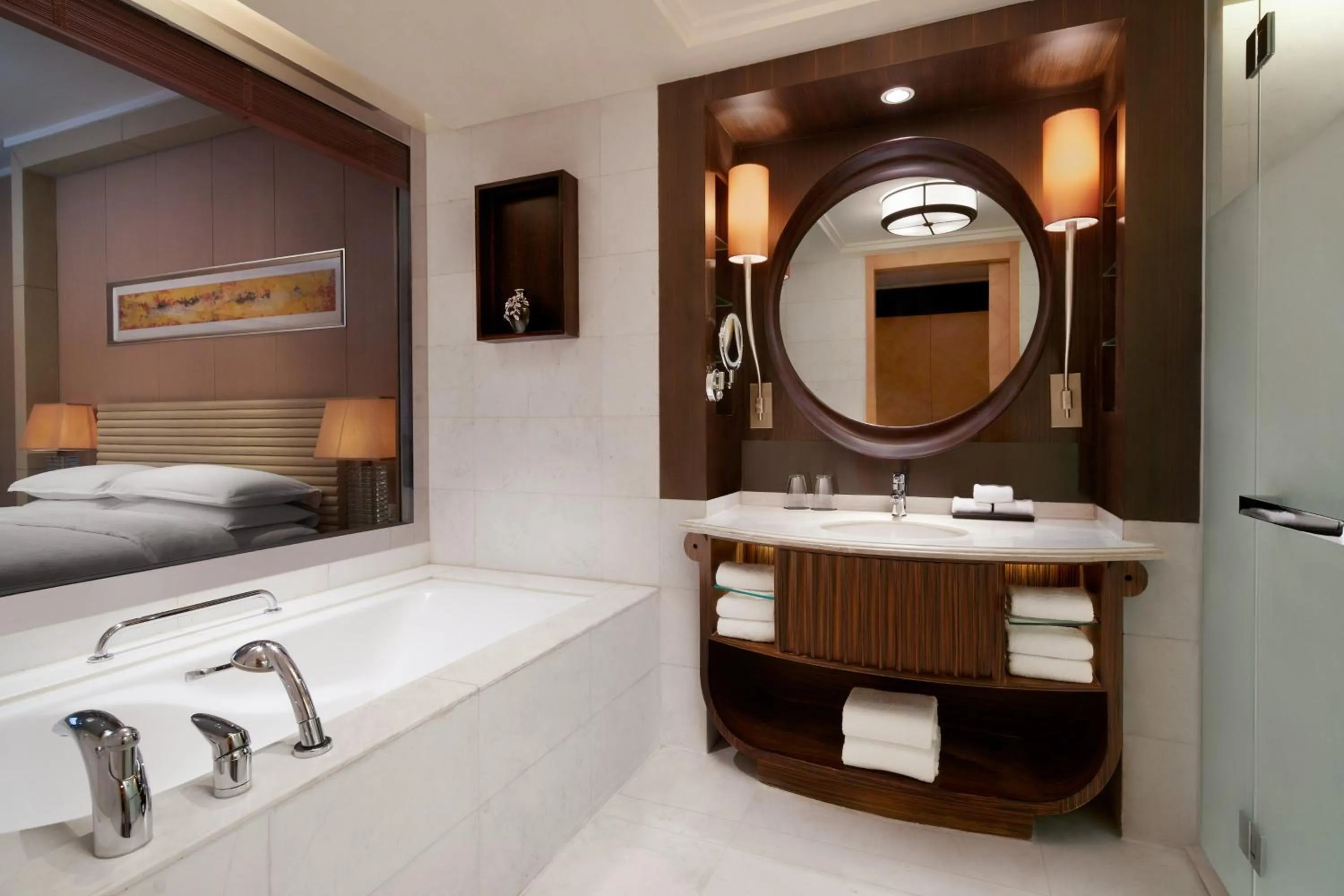 Bathroom, Bed in Sheraton Hohhot Hotel
