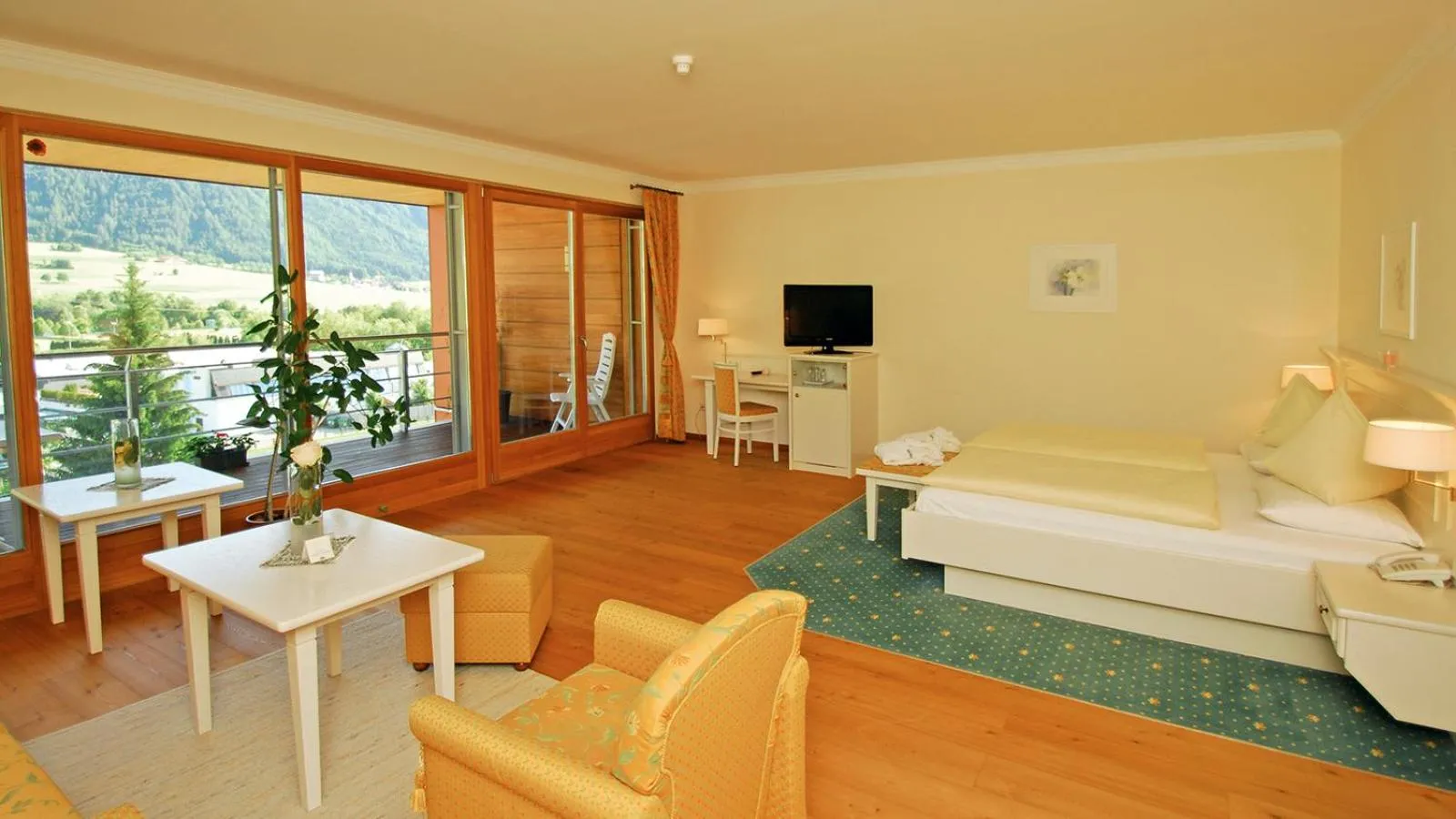 Bed in Hotel Olympia