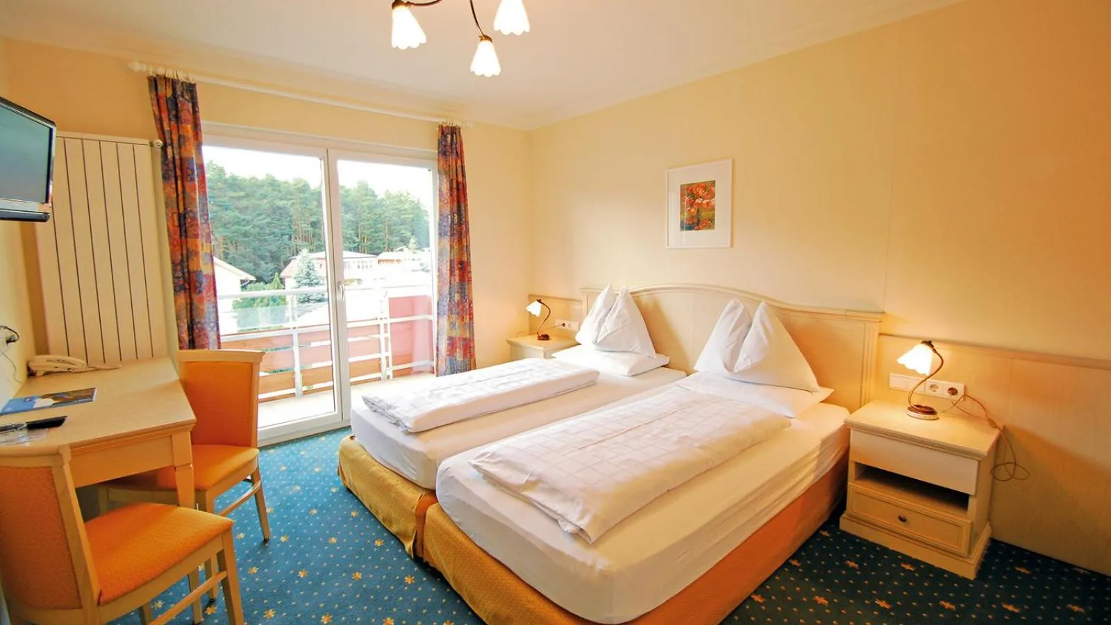 Bed in Hotel Olympia