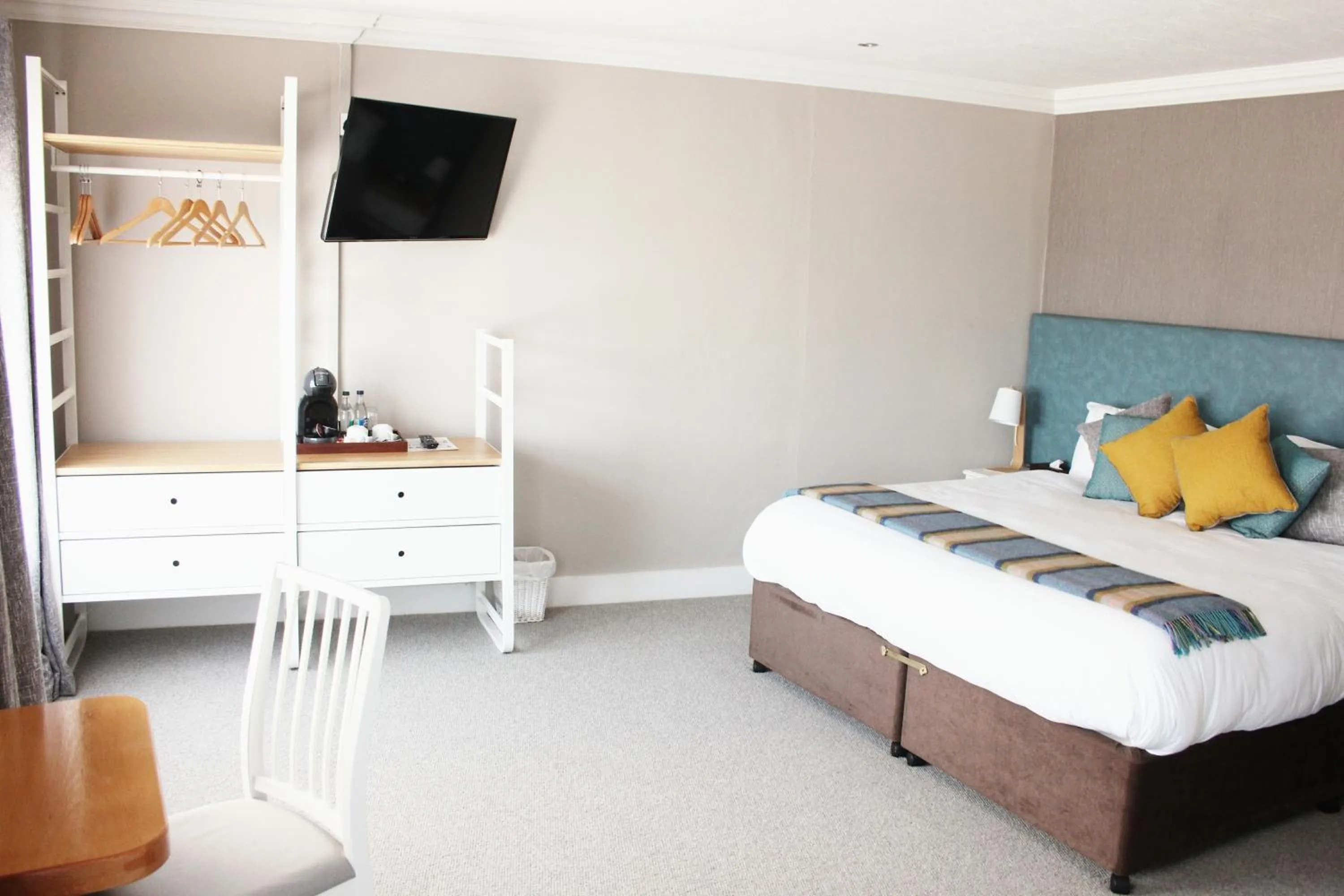 TV and multimedia, Bed in McMunns of Ballybunion