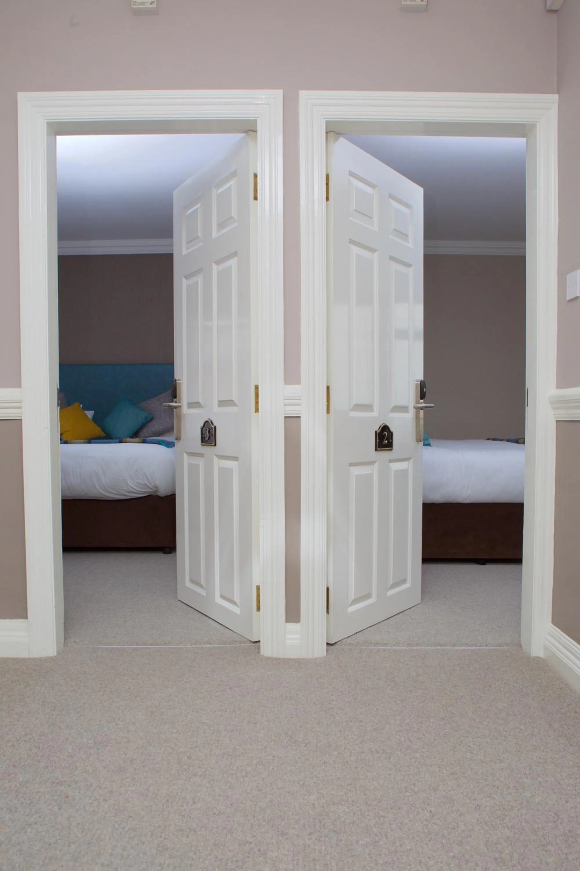 Bedroom, Bed in McMunns of Ballybunion