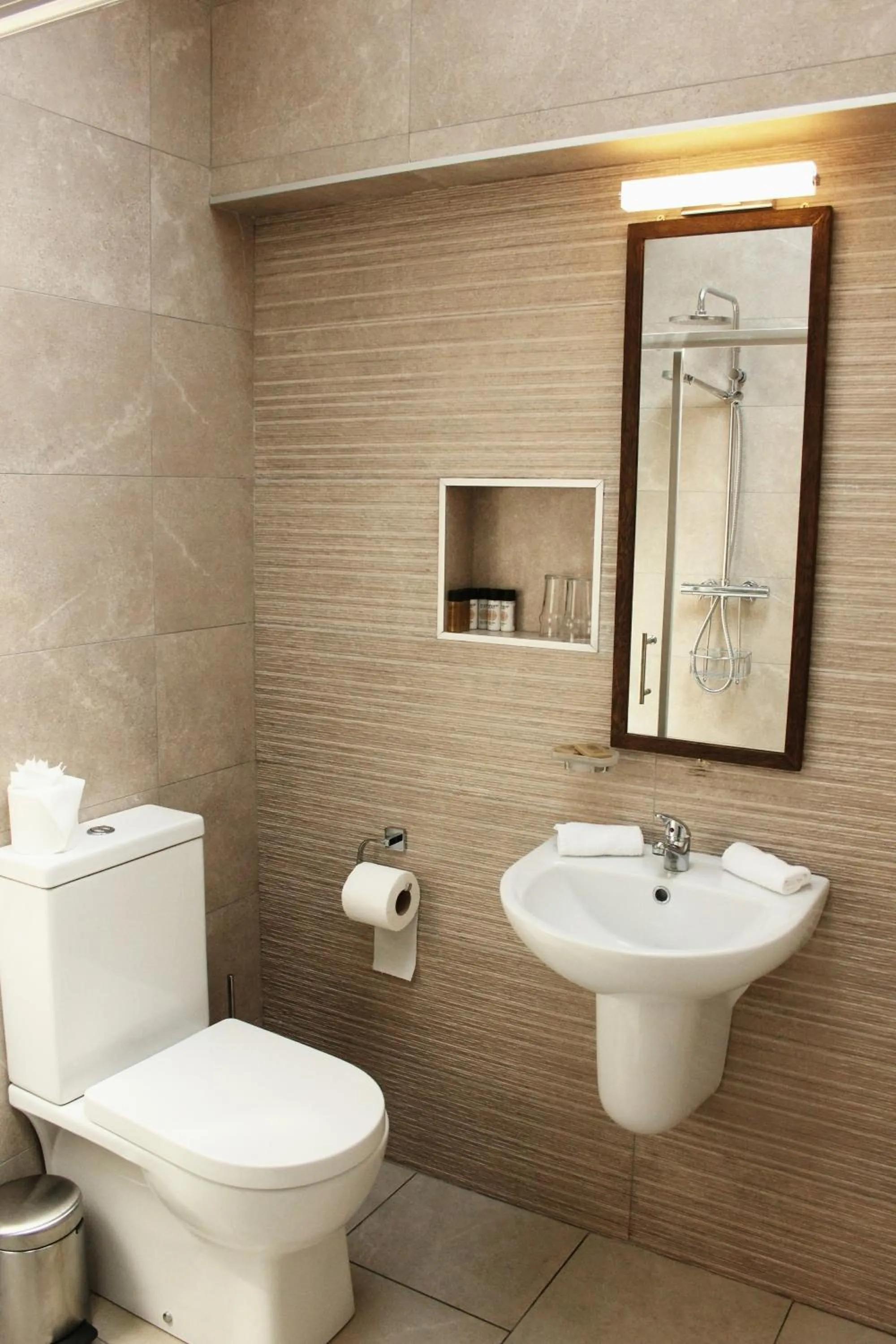 Toilet in McMunns of Ballybunion