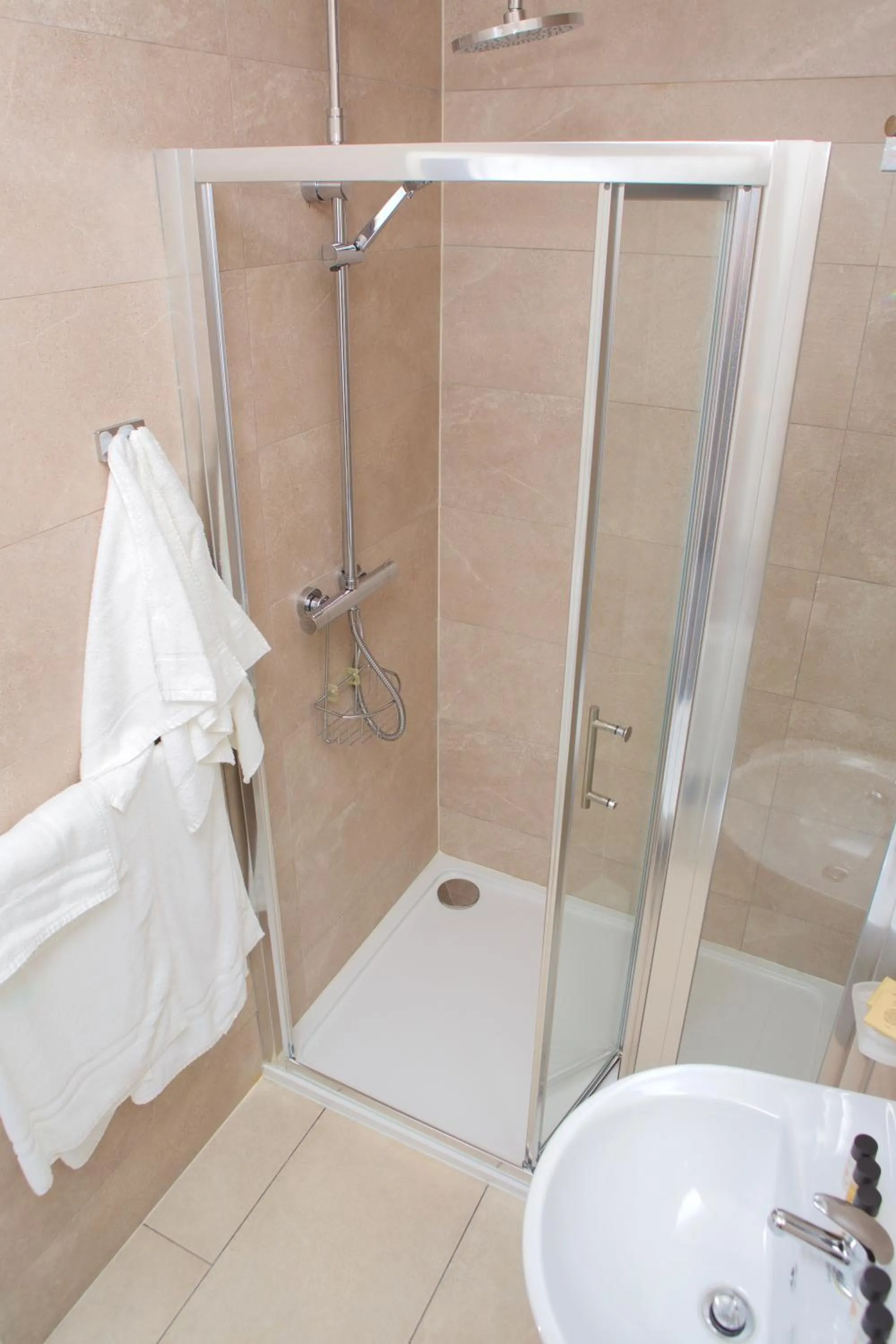 Shower in McMunns of Ballybunion