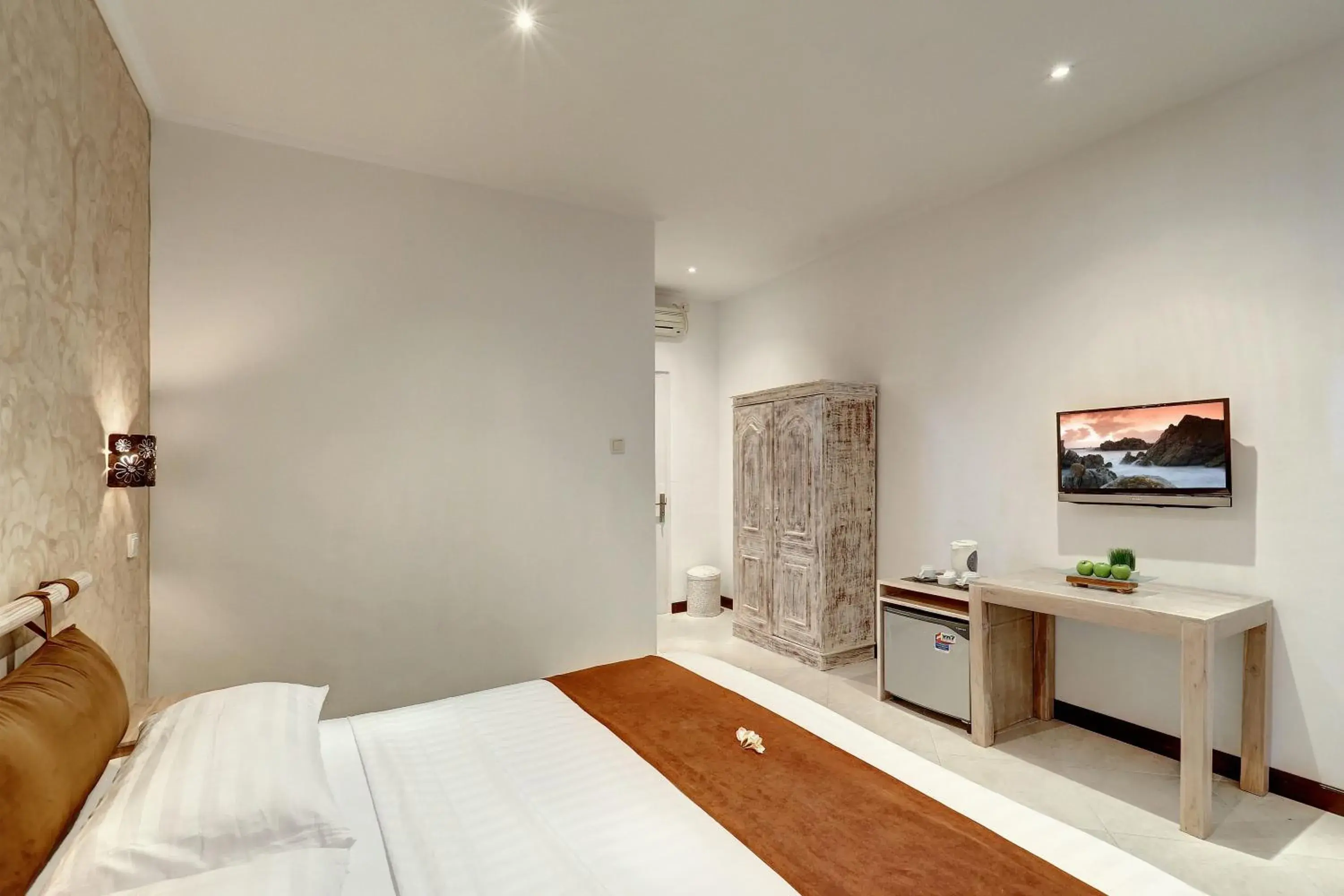 Bed in Nipuri Resort and Villas Seminyak by Kamara Bed in Nipuri Resort and Villas Seminyak by Kamara