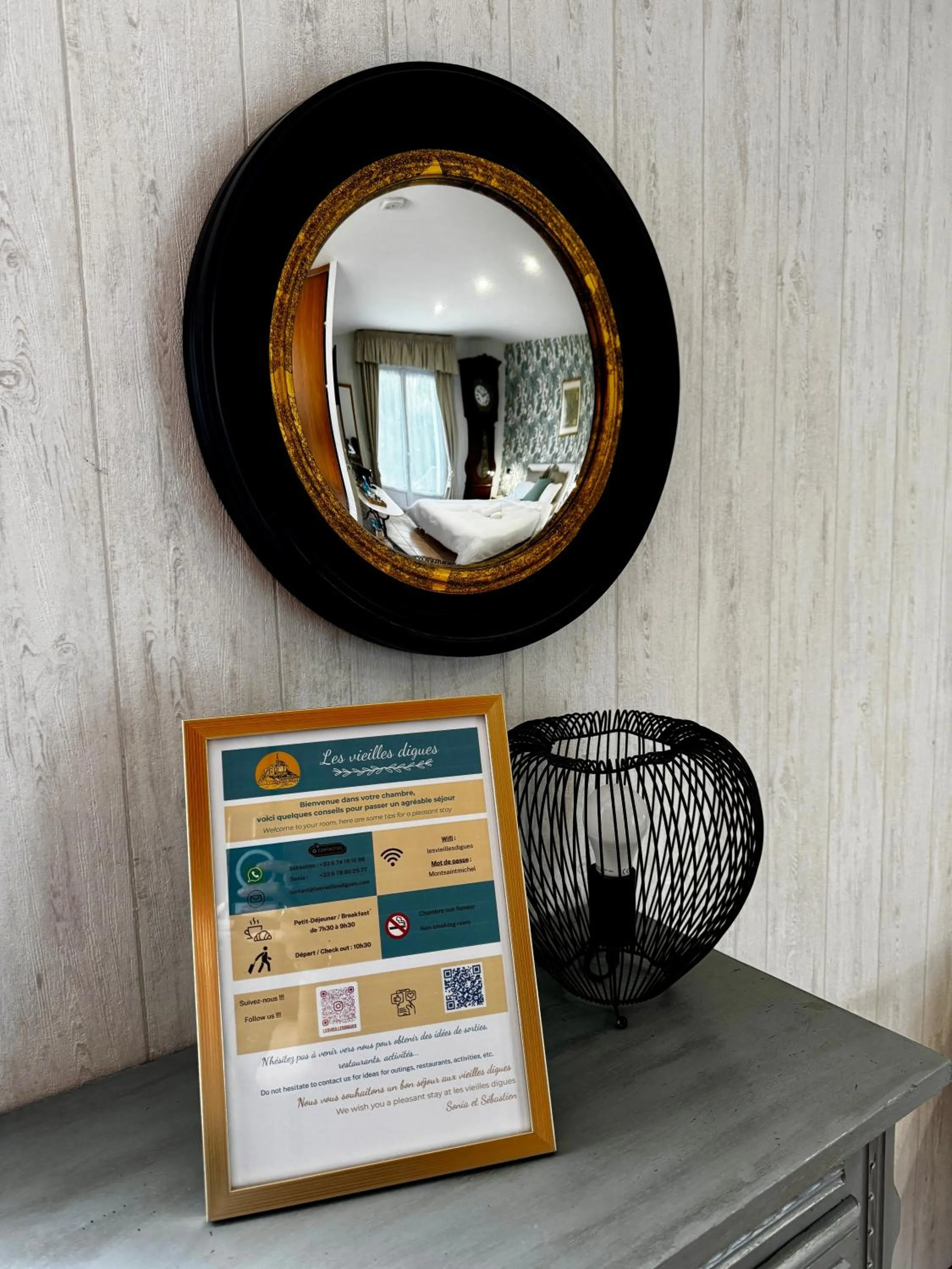 Bedroom in Les Vieilles Digues