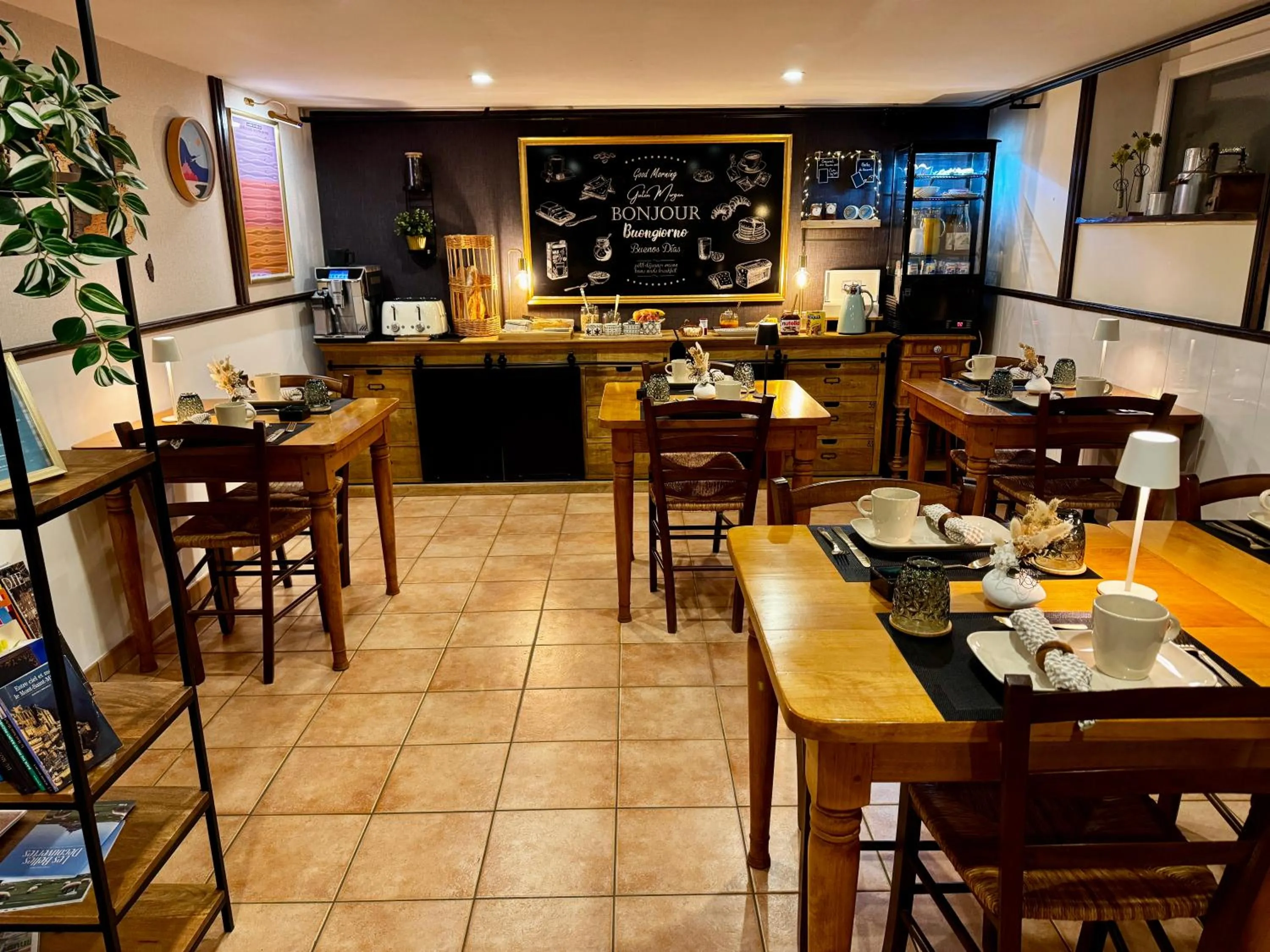 Breakfast in Les Vieilles Digues