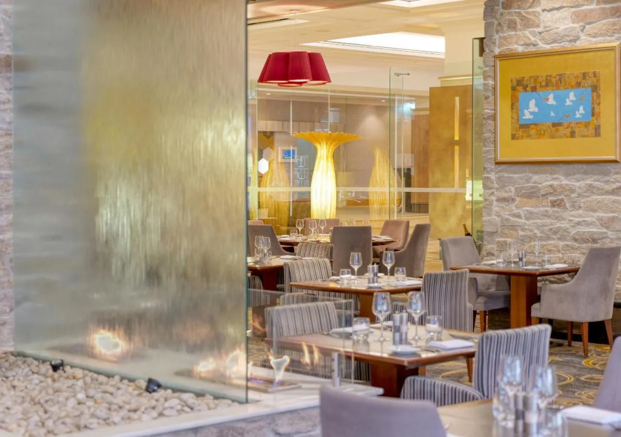 Restaurant/places to eat in Duxton Hotel Perth