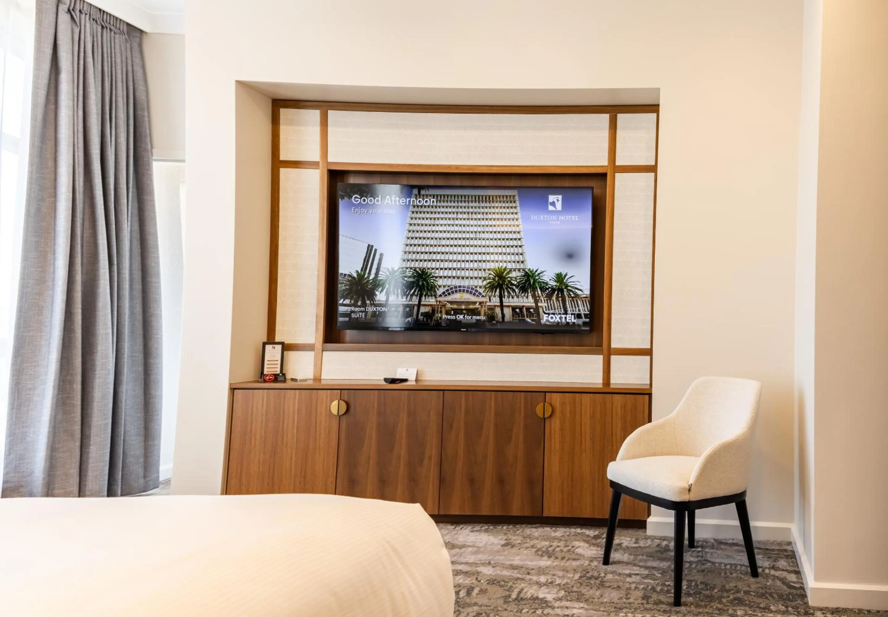 Bed in Duxton Hotel Perth