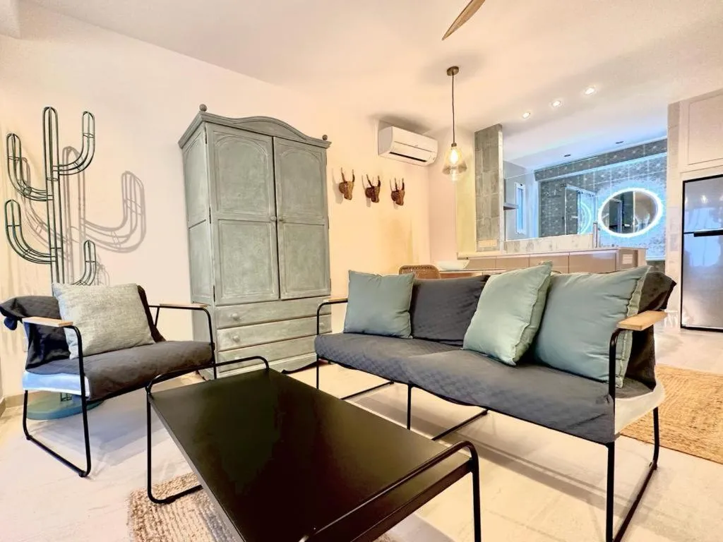 Apartamentos Oasis de las Palmeras