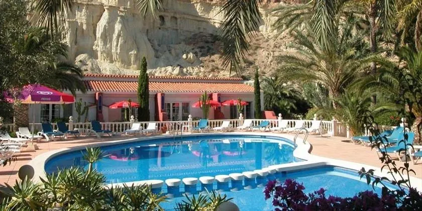 Swimming pool in Apartamentos Oasis de las Palmeras