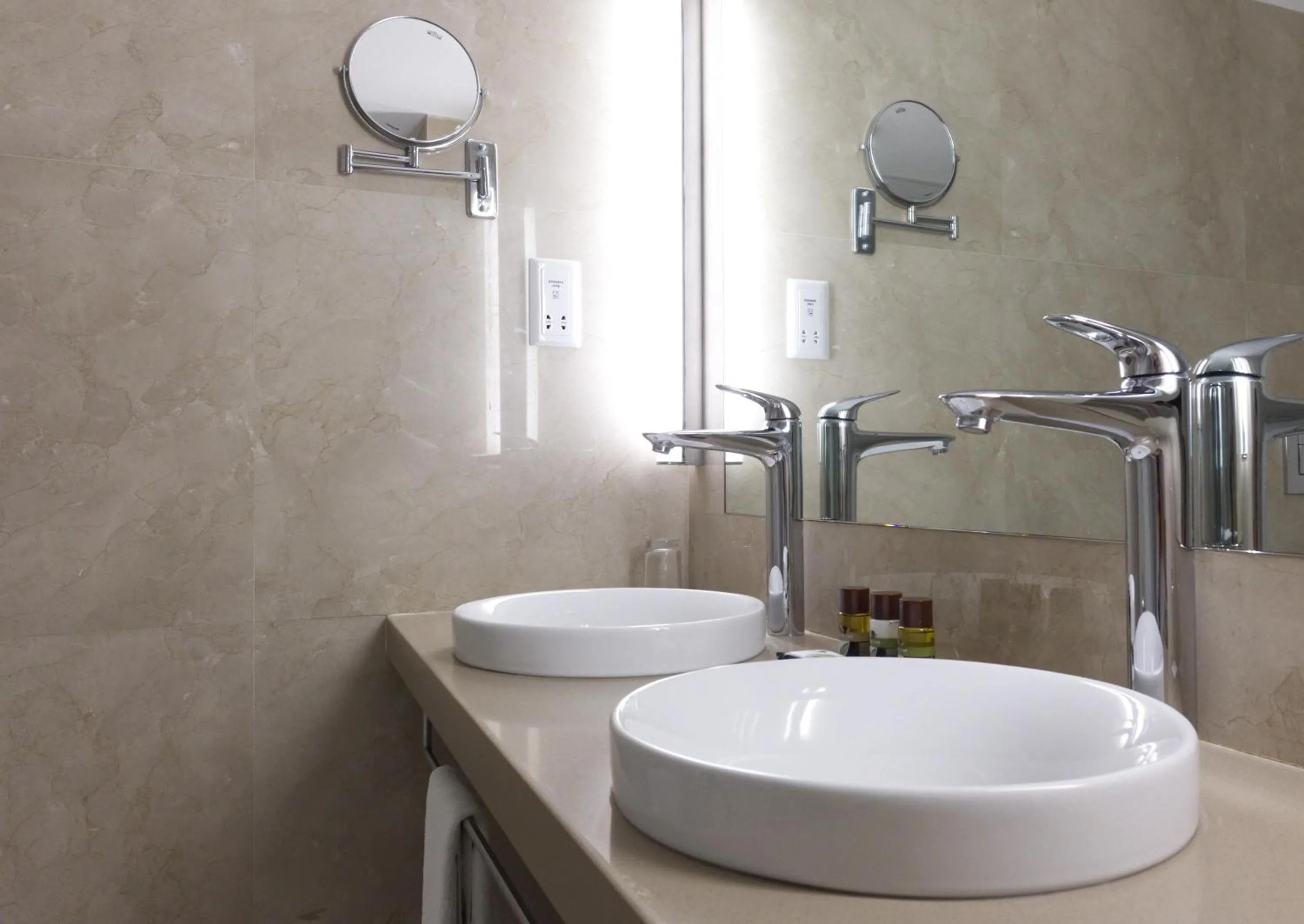 Bathroom in Sunrise Beach Hotel