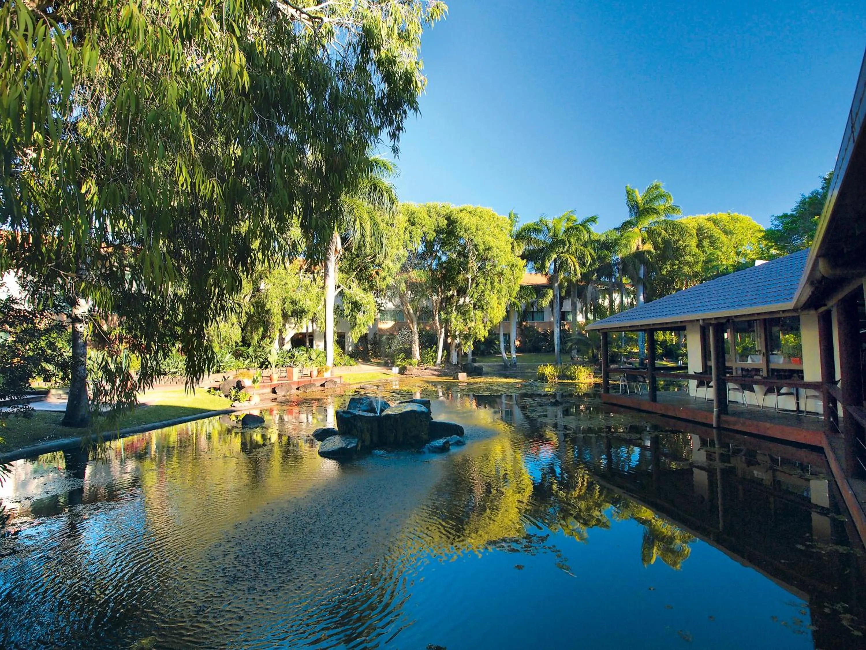 Day in Oaks Sunshine Coast Oasis Resort