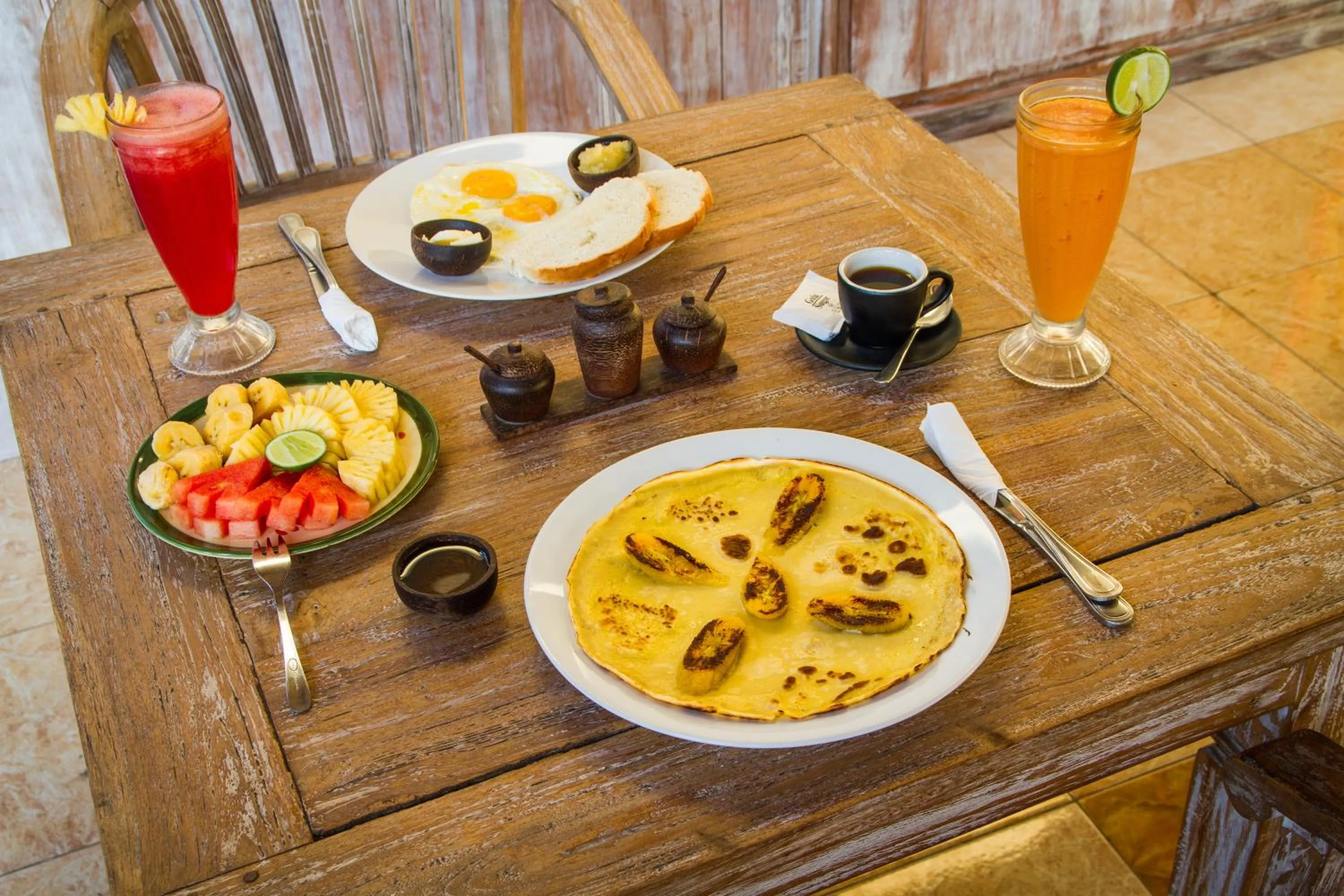 Continental breakfast in Onlyou Villas