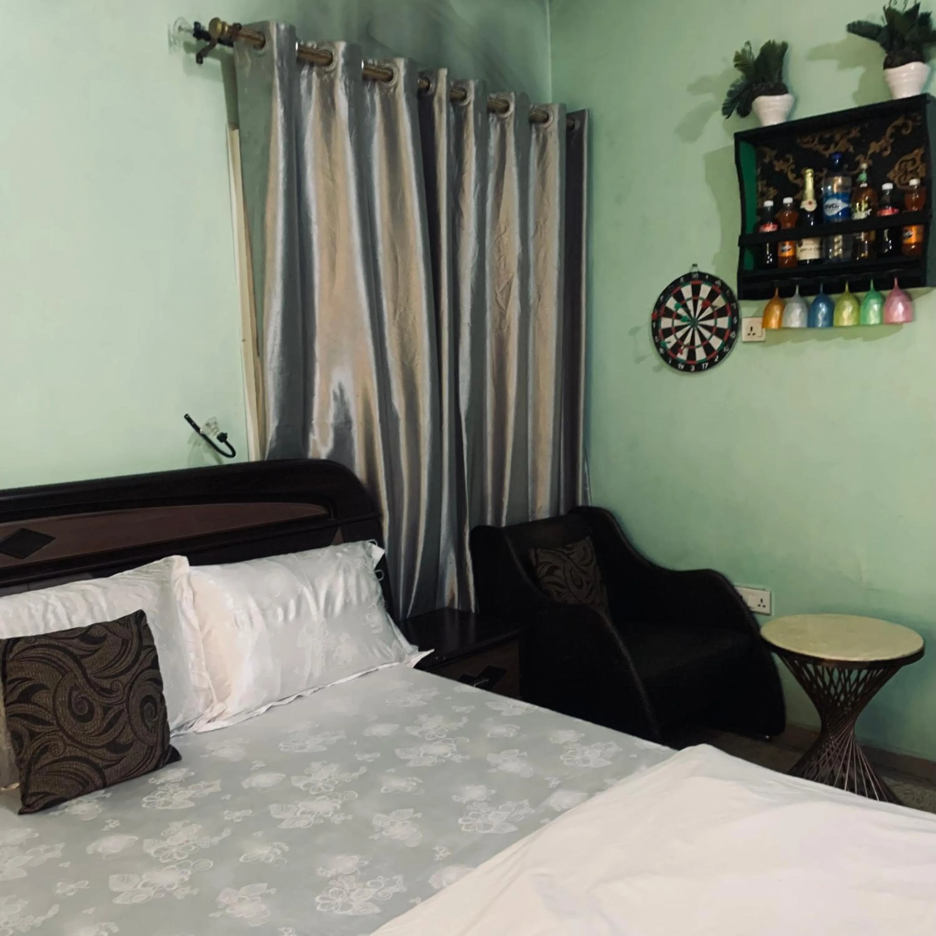 Bed in Health Plaza Abuja