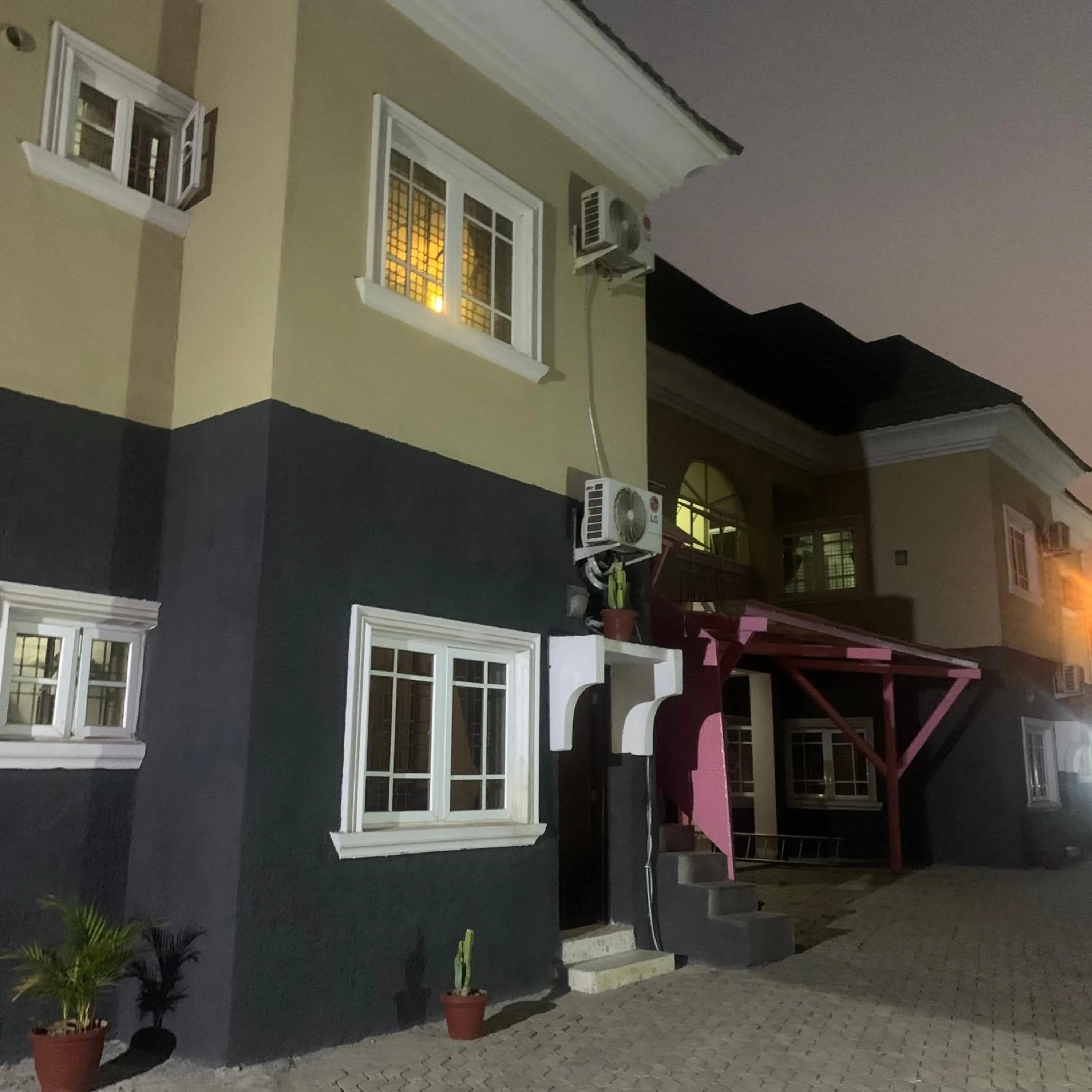 Property building in Health Plaza Abuja