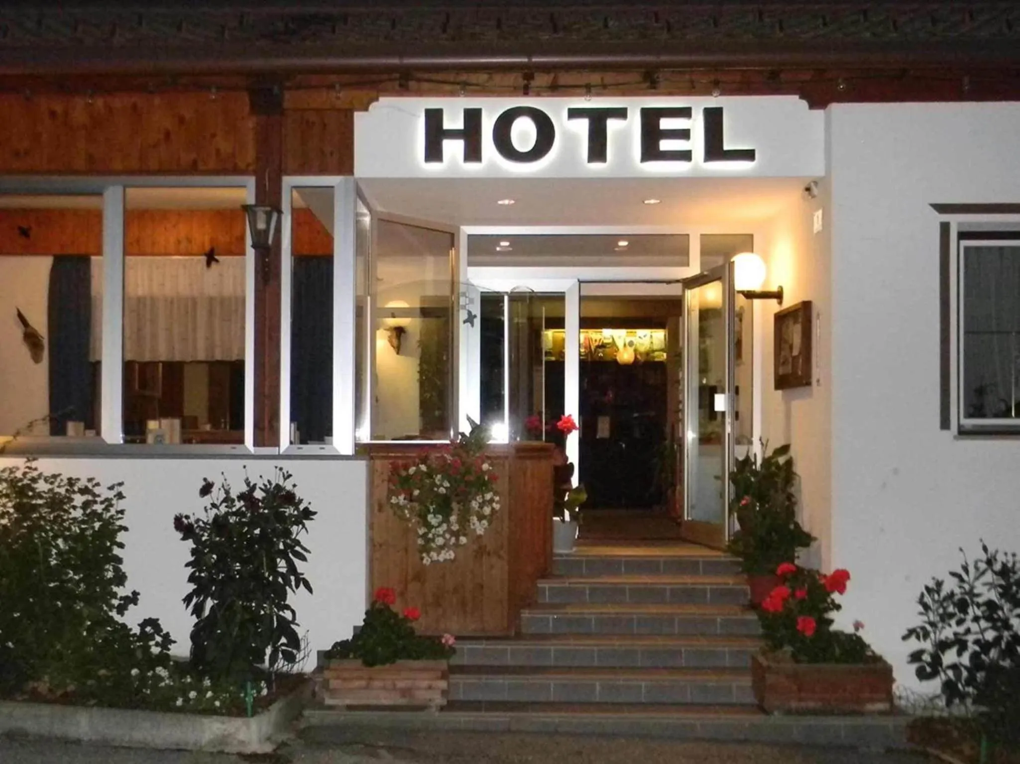 Facade/entrance in Hotel Bologna