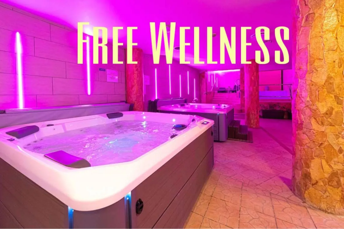 Property building in Mártoni Resort & Restaurant