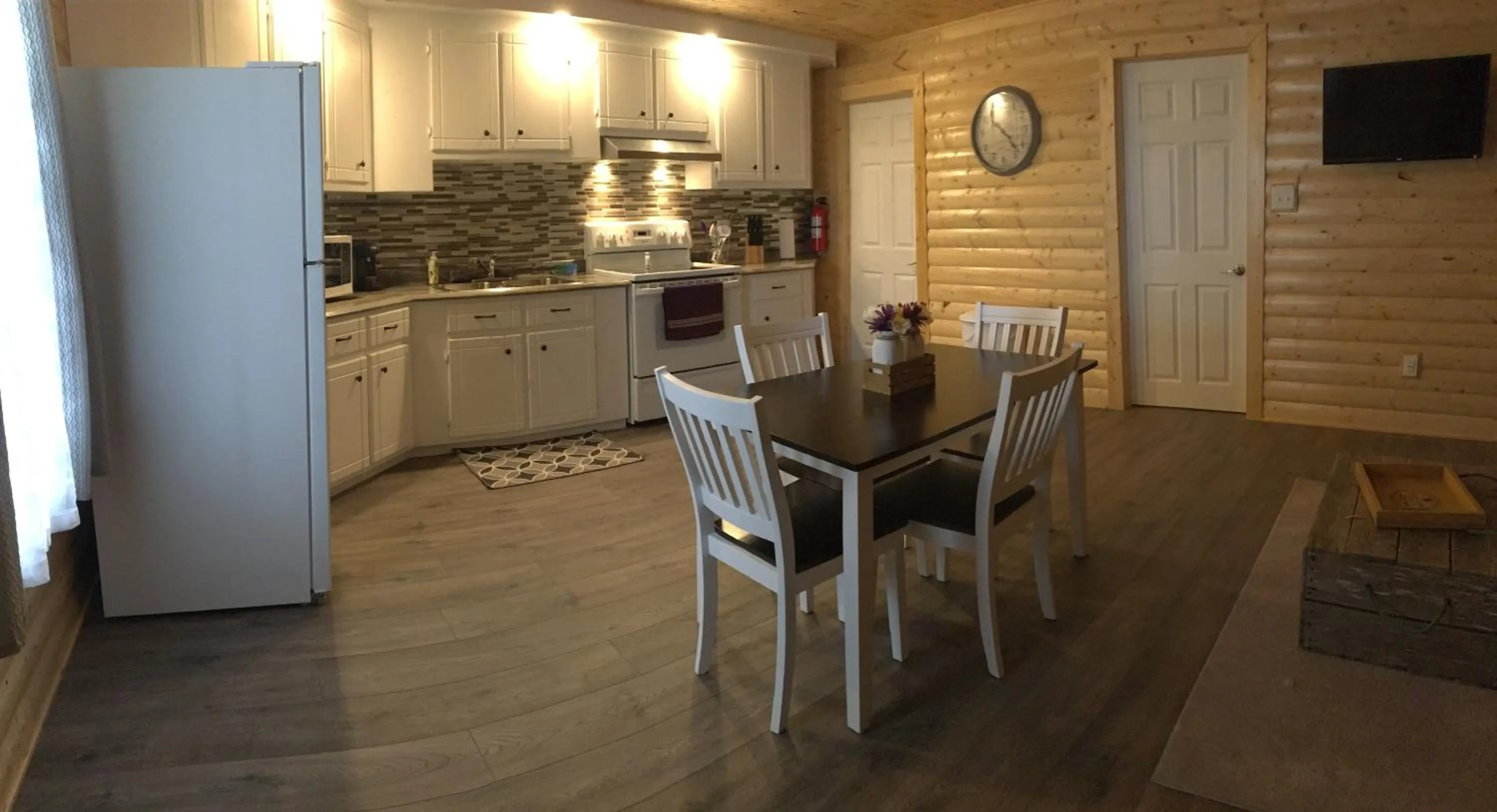 Raleigh Rooms & Taylor's Crafts