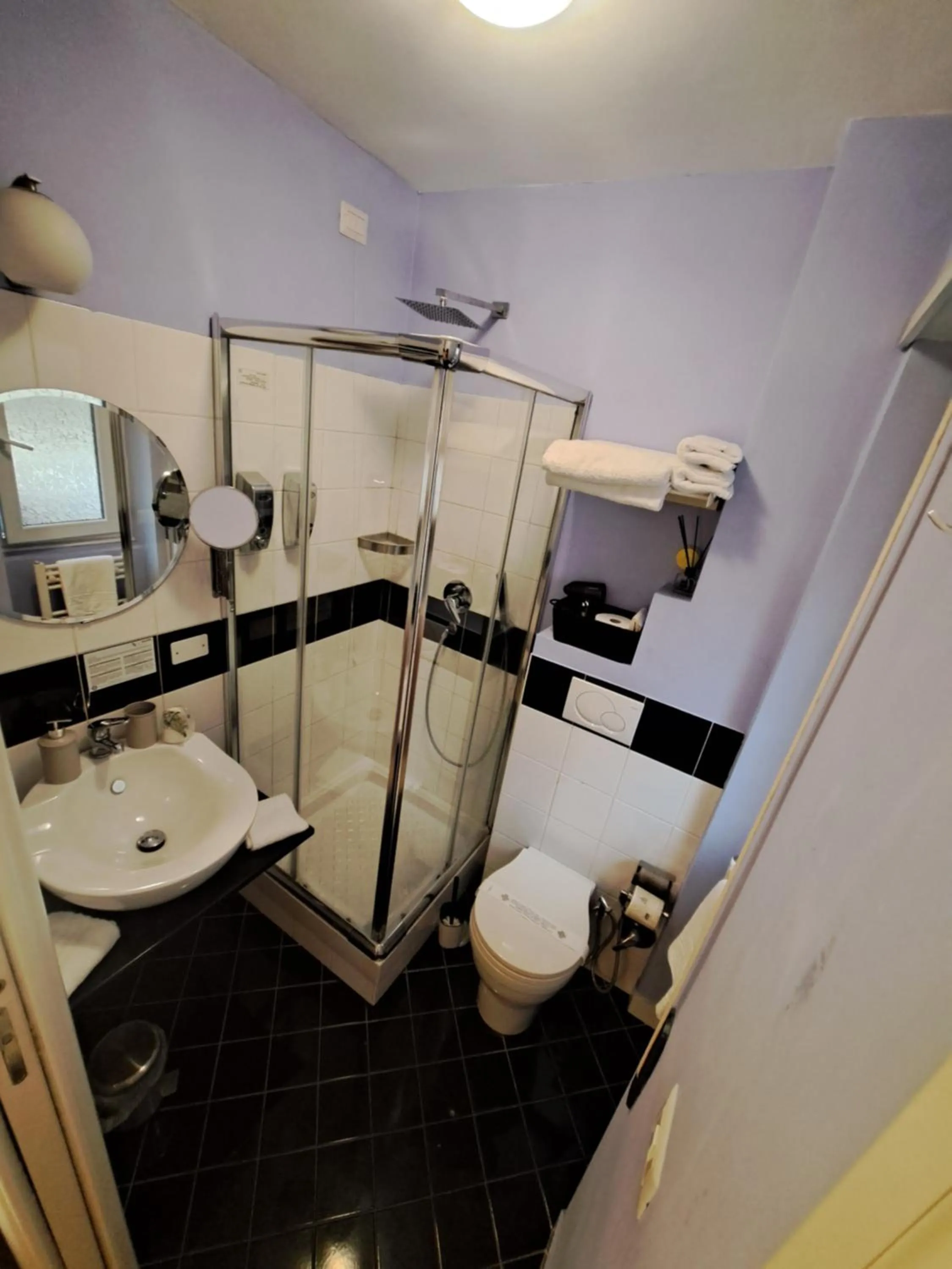 Shower in Eco B&B Marela