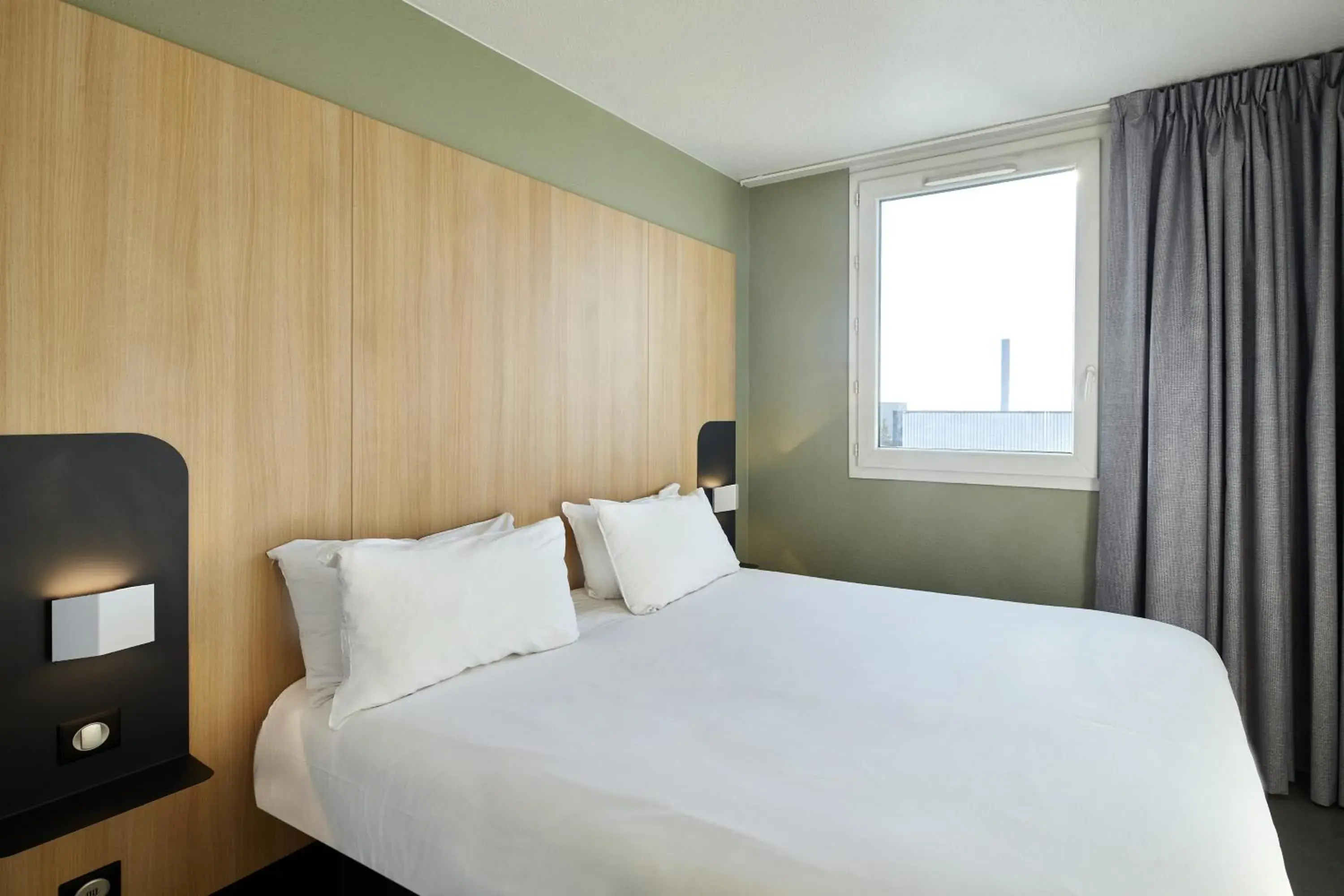 Double Room in B&B HOTEL Paris Nord Gonesse Parc des Expos Double Room in B&B HOTEL Paris Nord Gonesse Parc des Expos