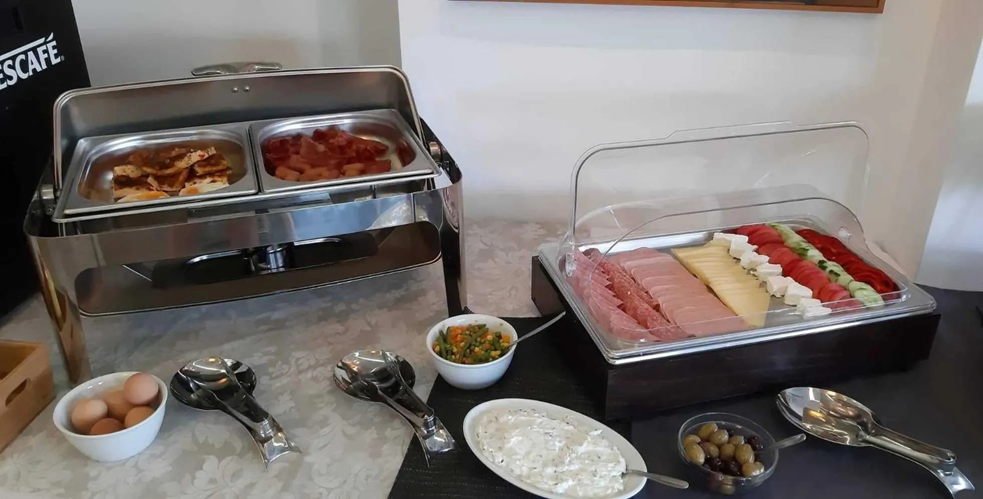 Breakfast in Hotel Rodon