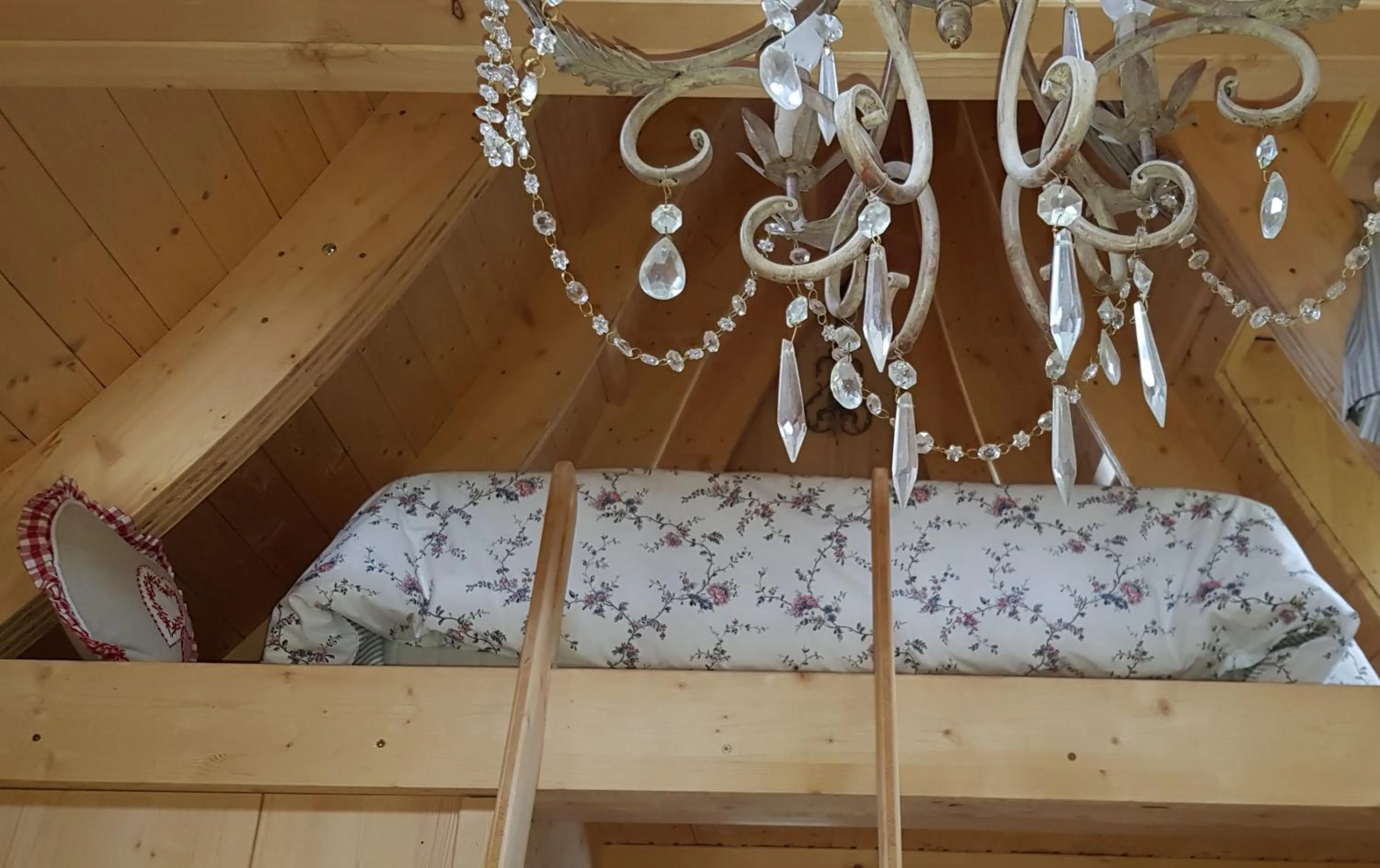 Bed in Chambre d'hôte insolite