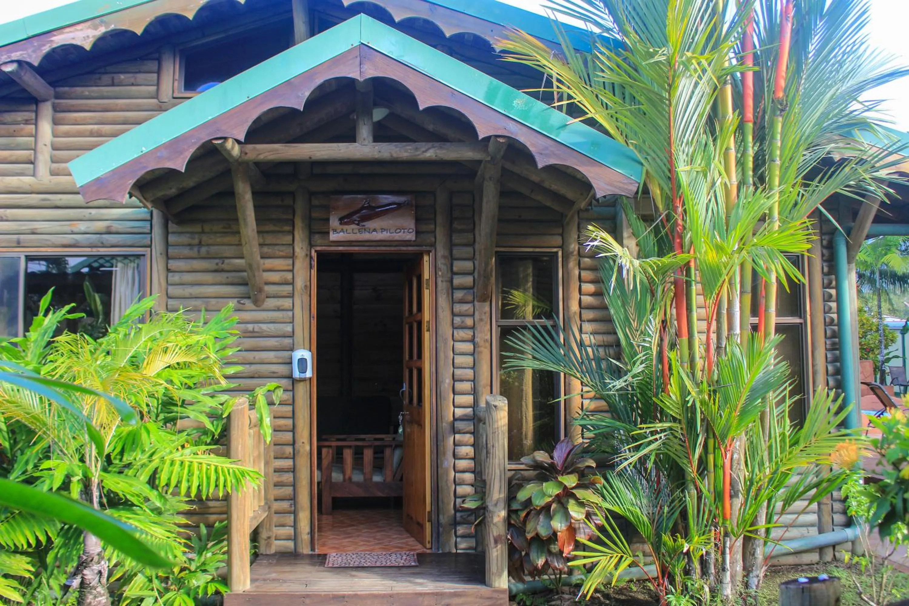 Facade/entrance in Bungalows Ballena