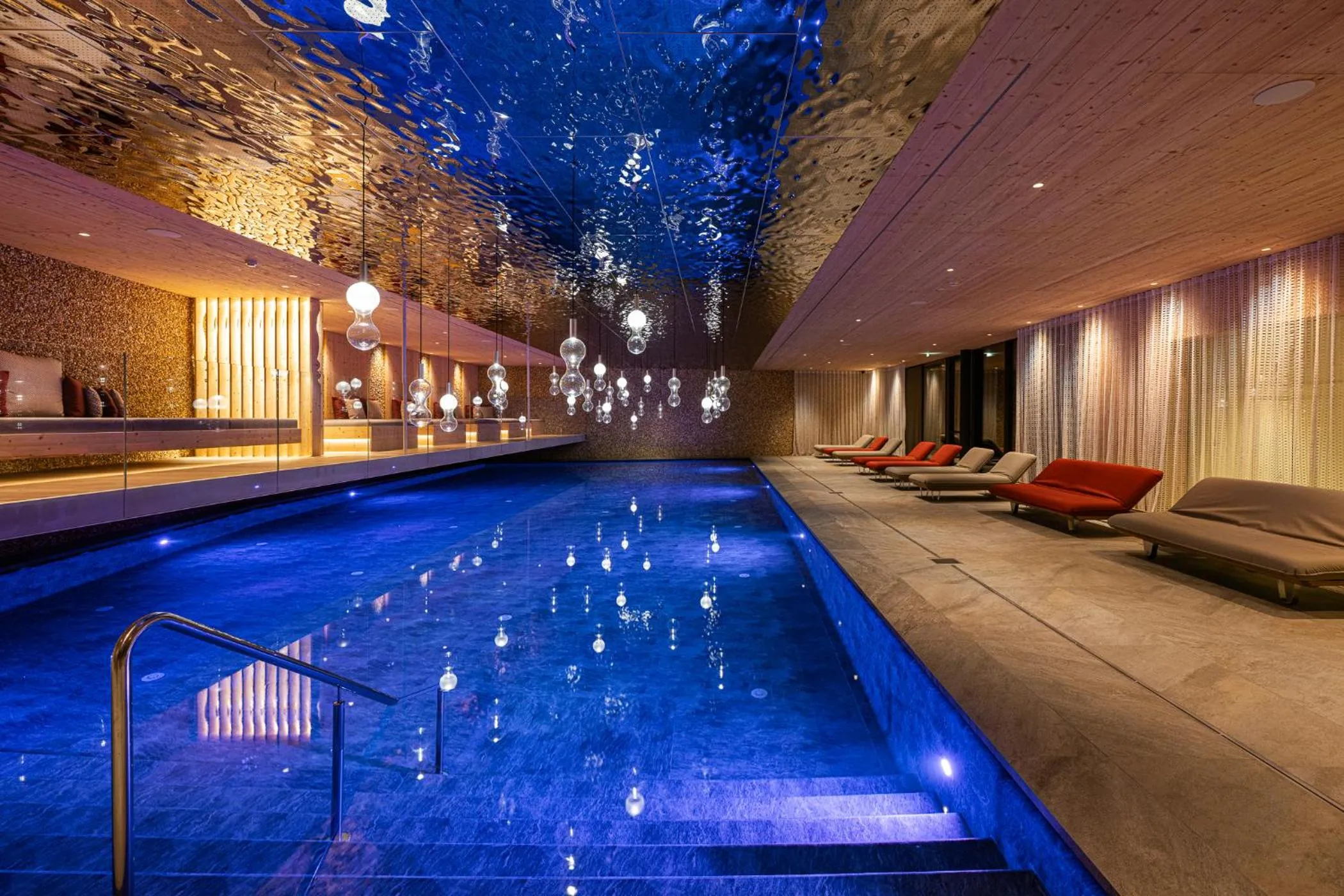 Pool view in Hotel Anewandter