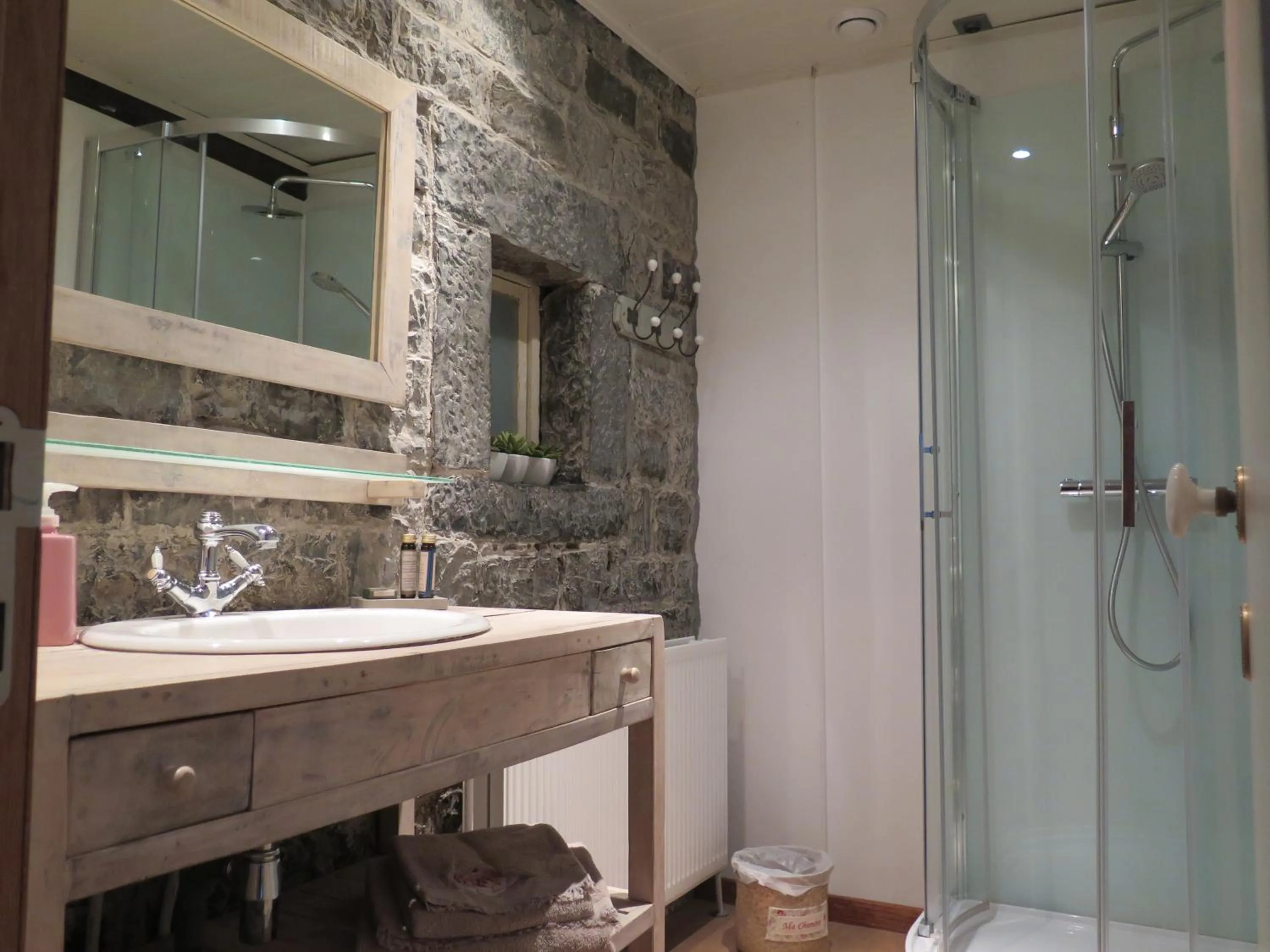 Bathroom in B&B La Buissonniere