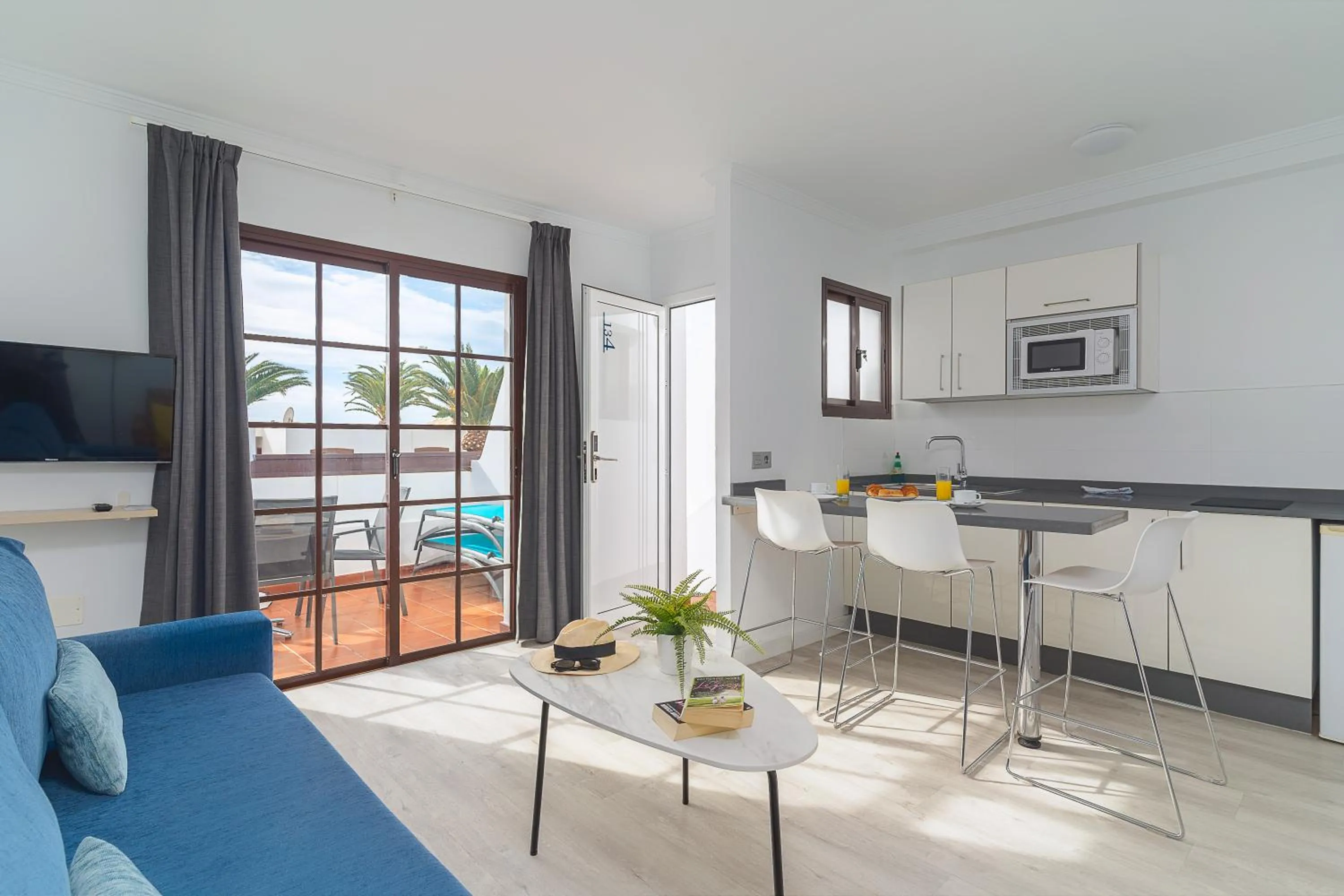 Living room in Rosamar Apartamentos