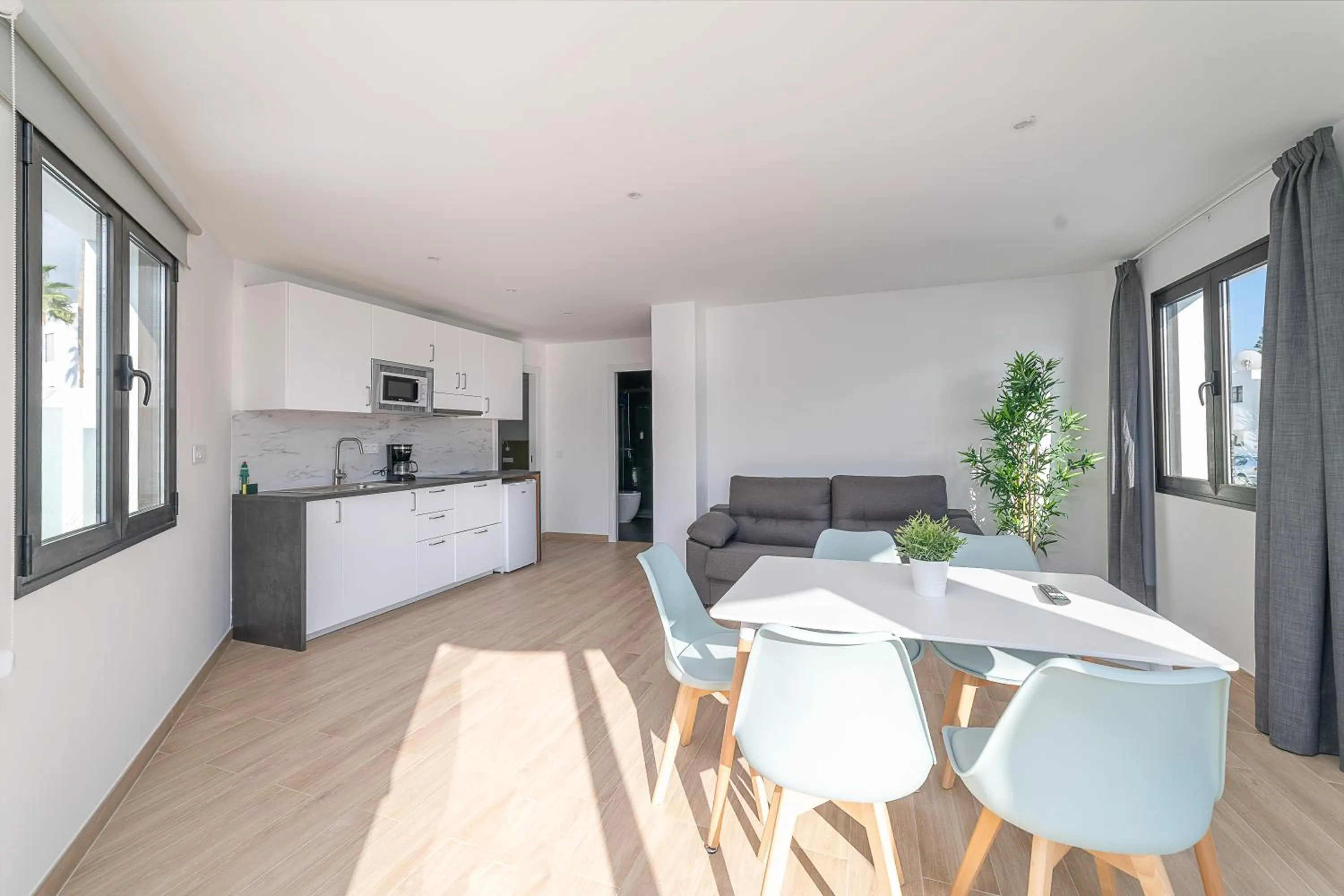 Living room in Rosamar Apartamentos