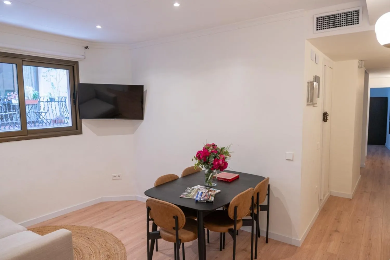 Living room in Rambla de Mar Apartments