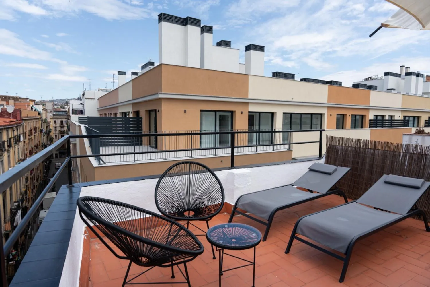 Property building in Rambla de Mar Apartments