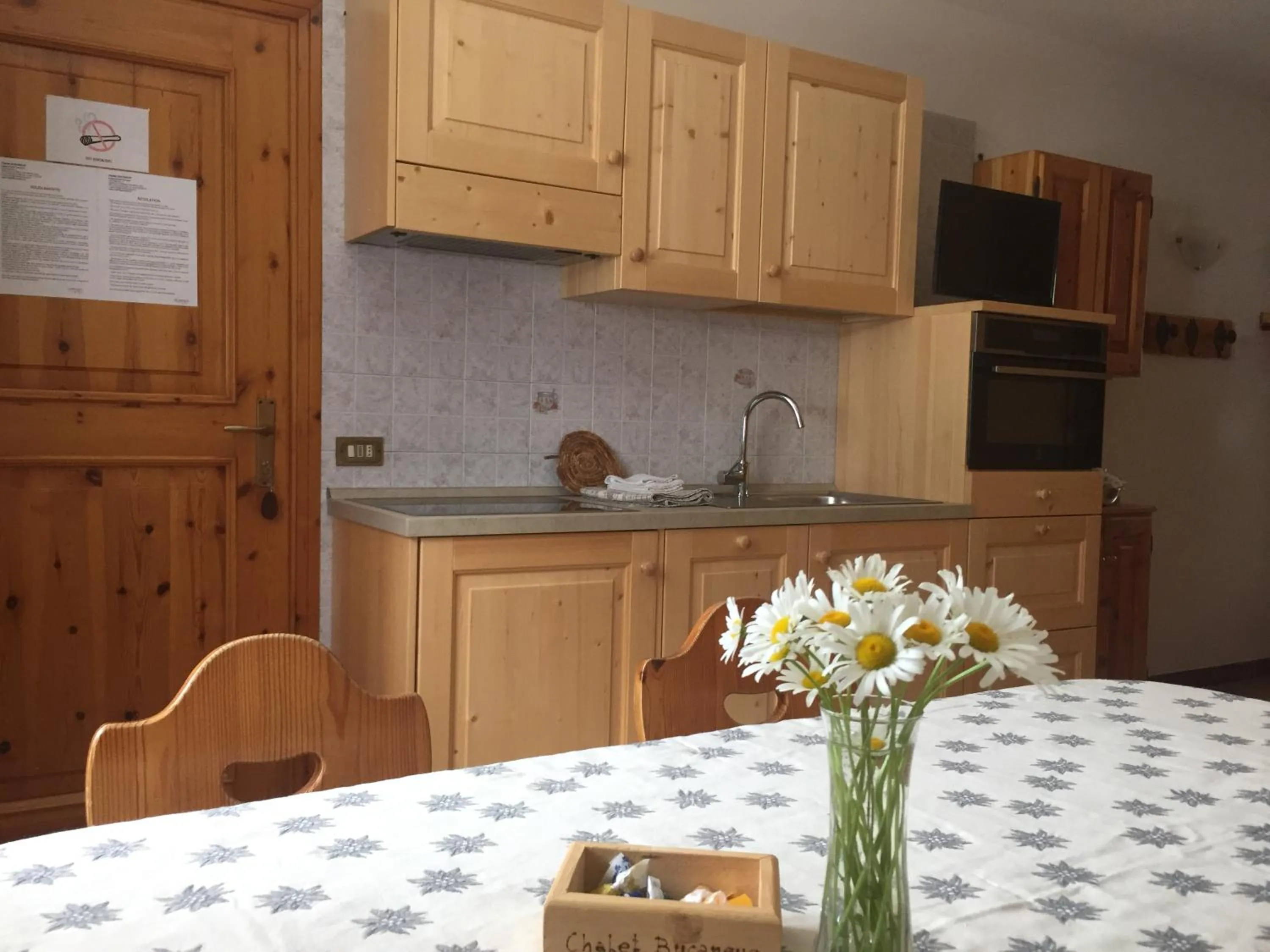 Kitchen or kitchenette in Chalet Bucaneve