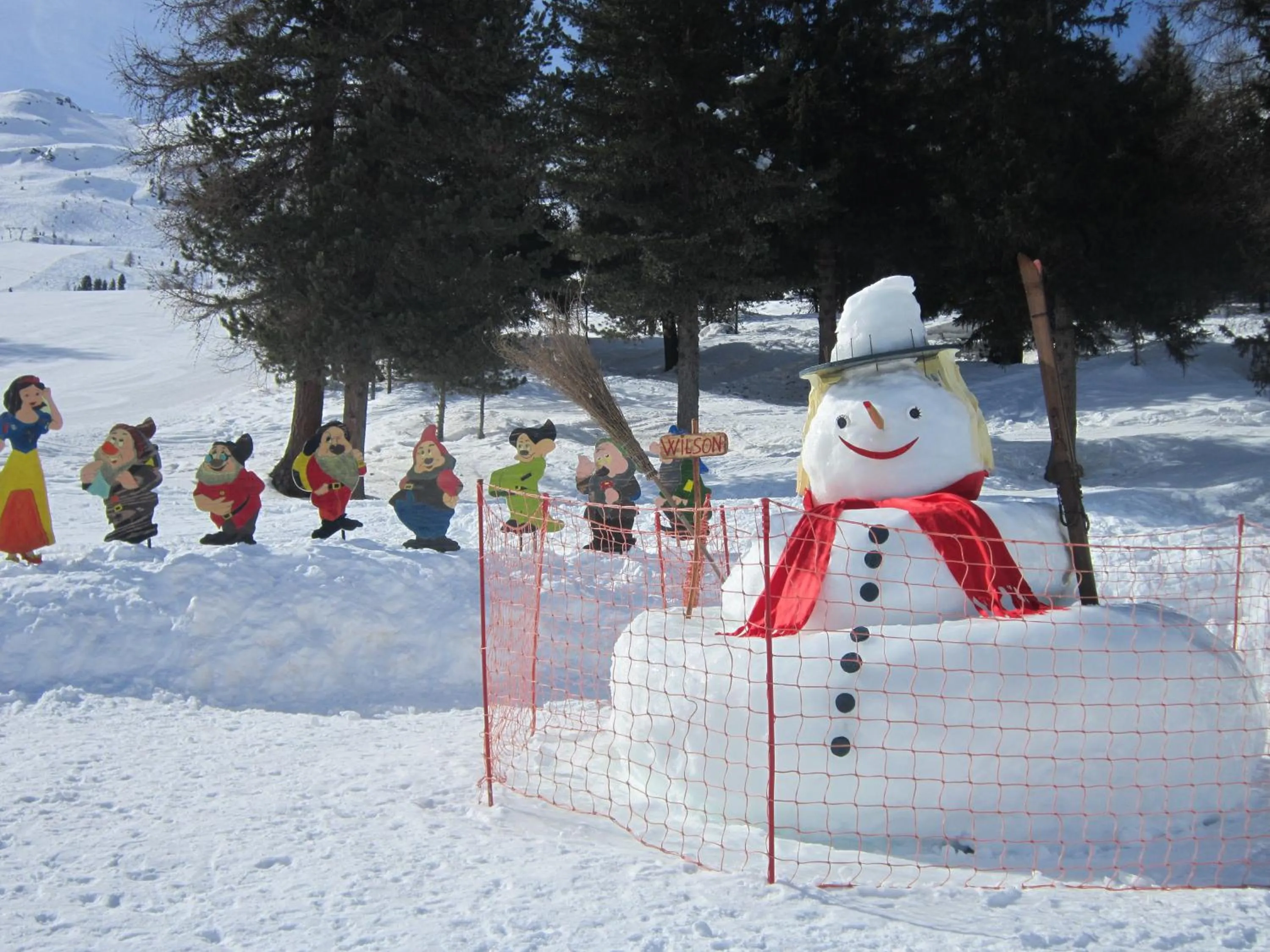 Skiing in Chalet Bucaneve
