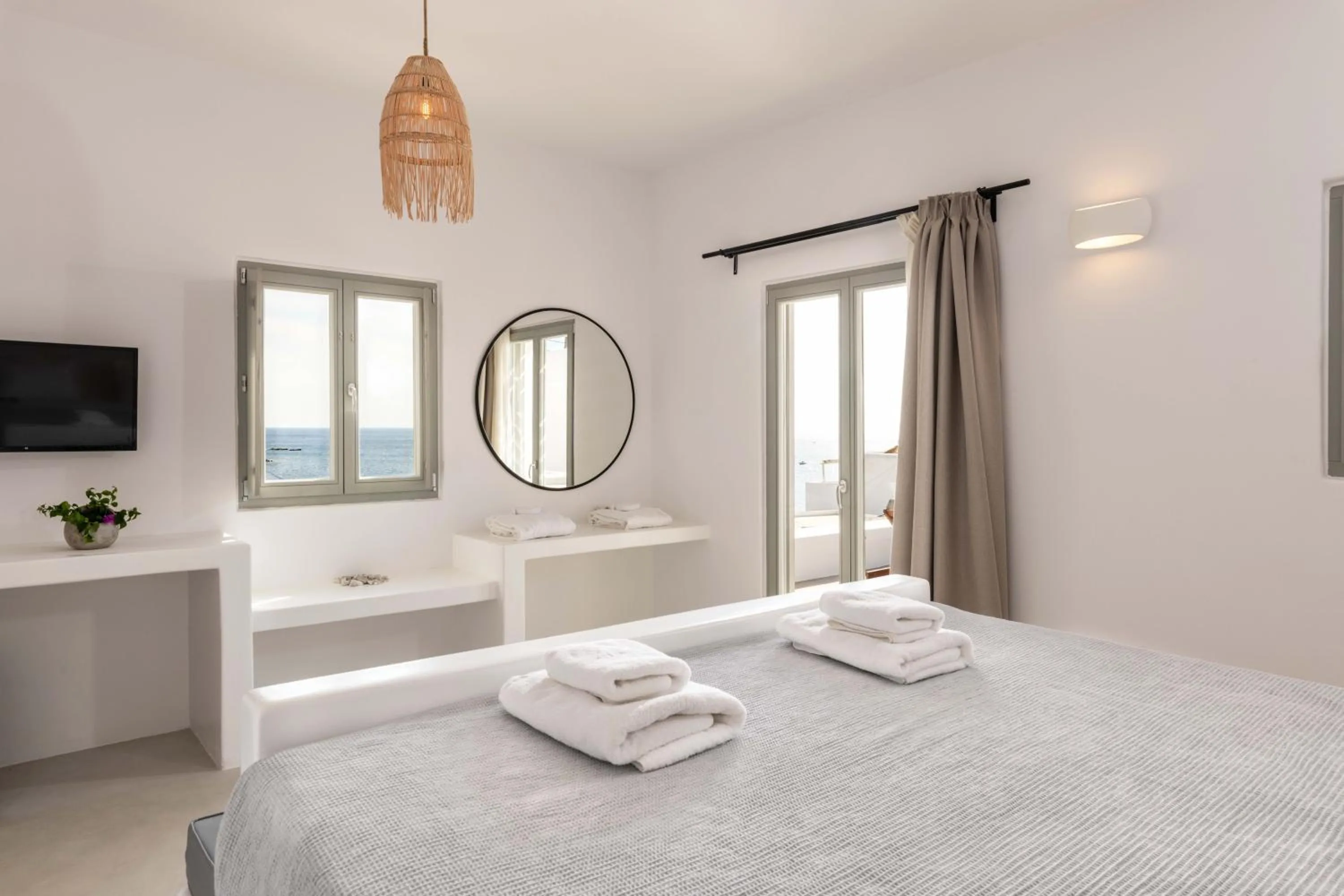 Bedroom, Bed in Trinity Mykonos - Beachfront Villa